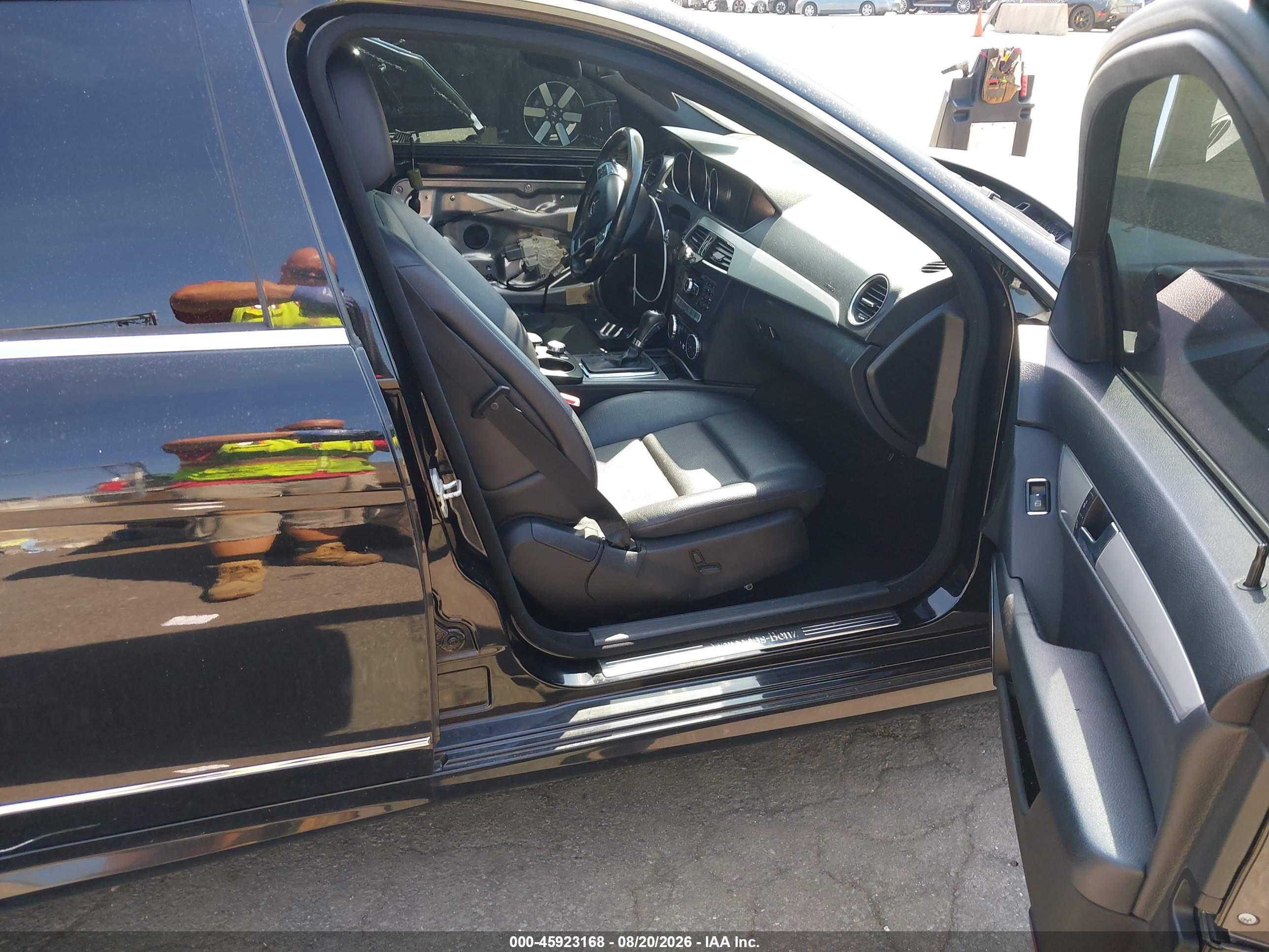 2013 Mercedes-benz C 300 Sport 4matic Black vin: WDDGF8AB8DR288143