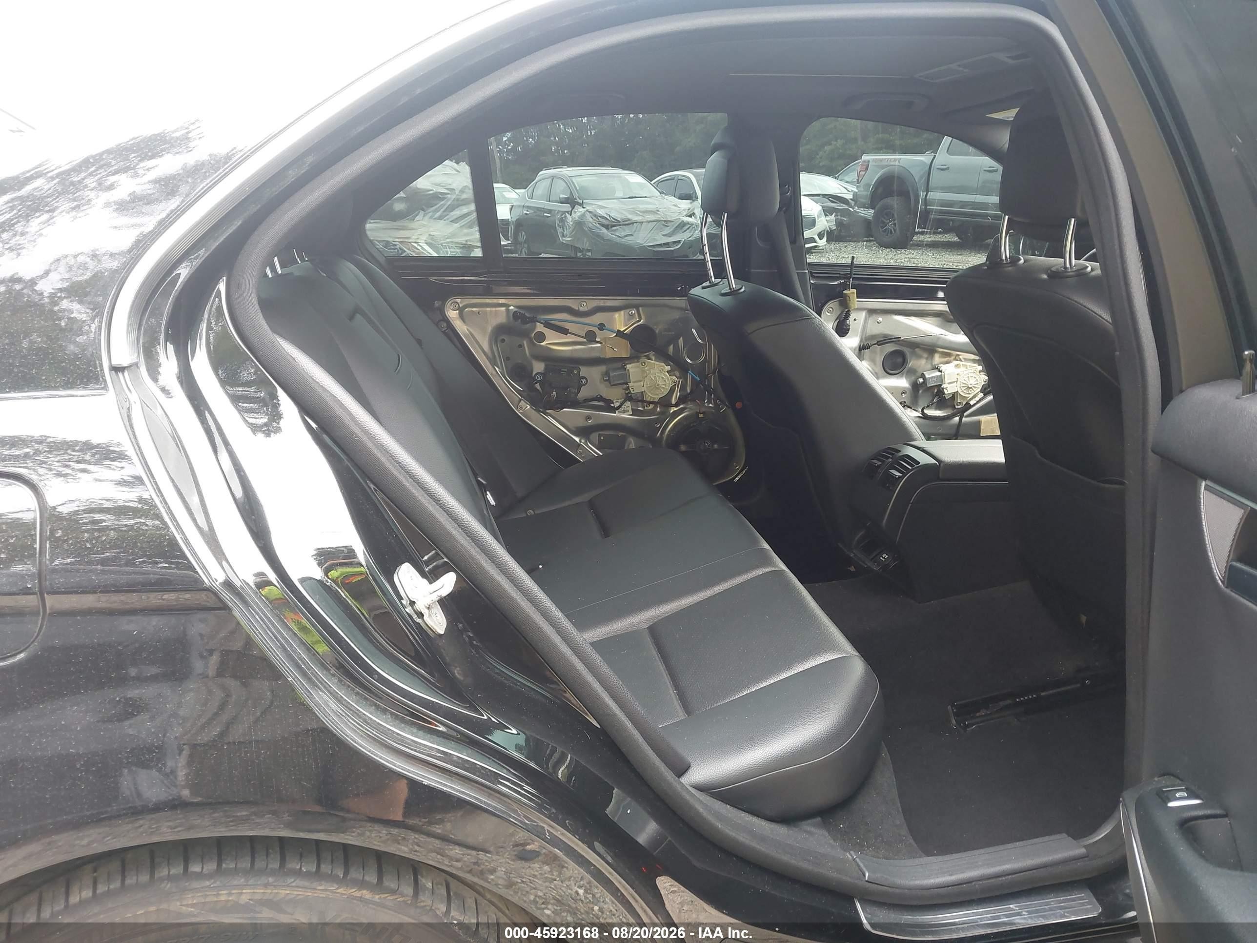 2013 Mercedes-benz C 300 Sport 4matic Black vin: WDDGF8AB8DR288143