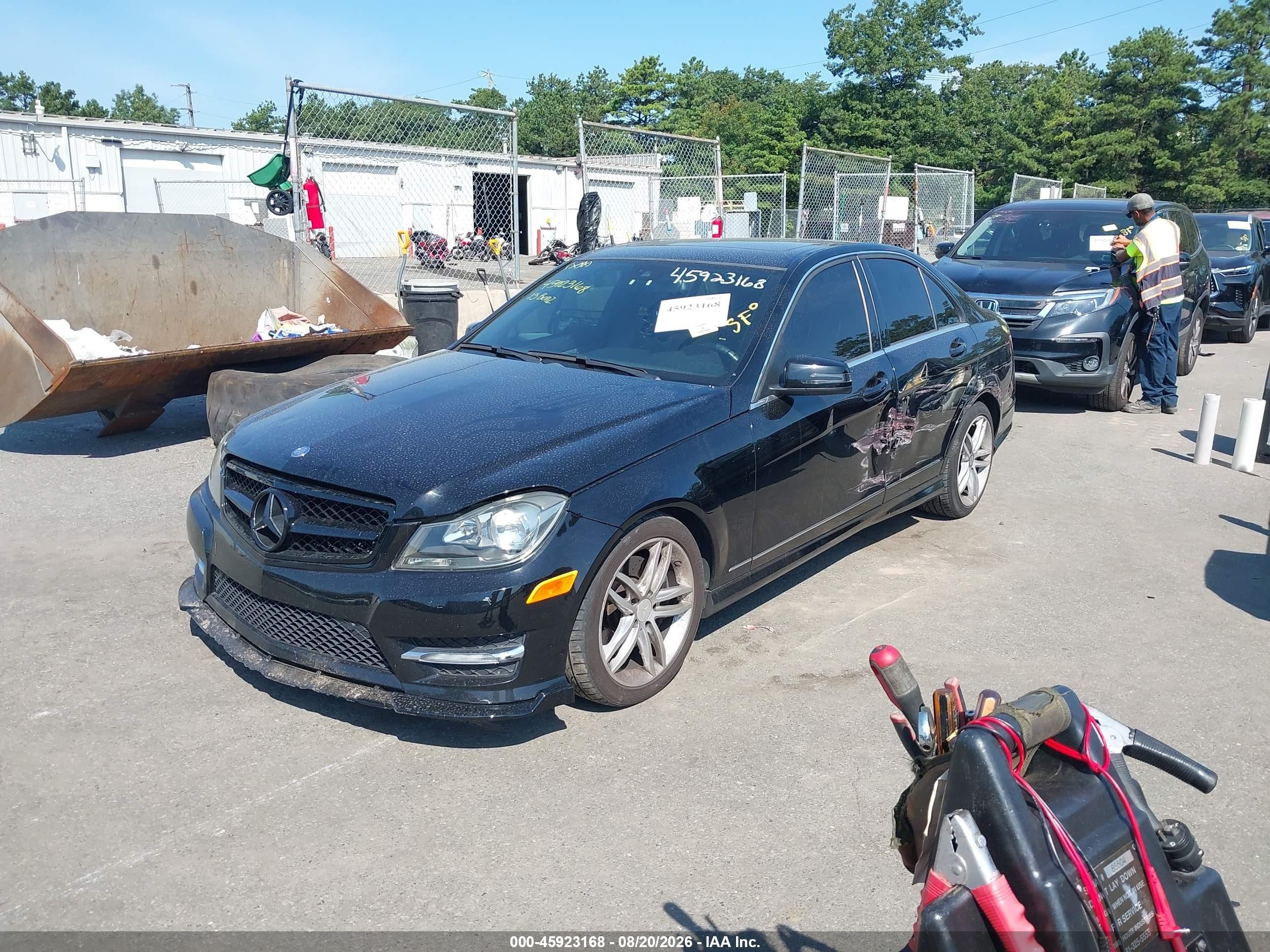 2013 Mercedes-benz C 300 Sport 4matic Black vin: WDDGF8AB8DR288143