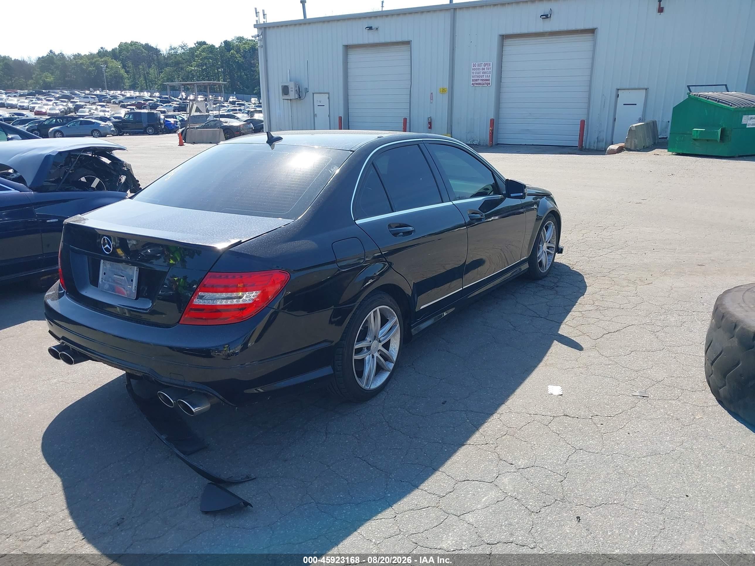 2013 Mercedes-benz C 300 Sport 4matic Black vin: WDDGF8AB8DR288143