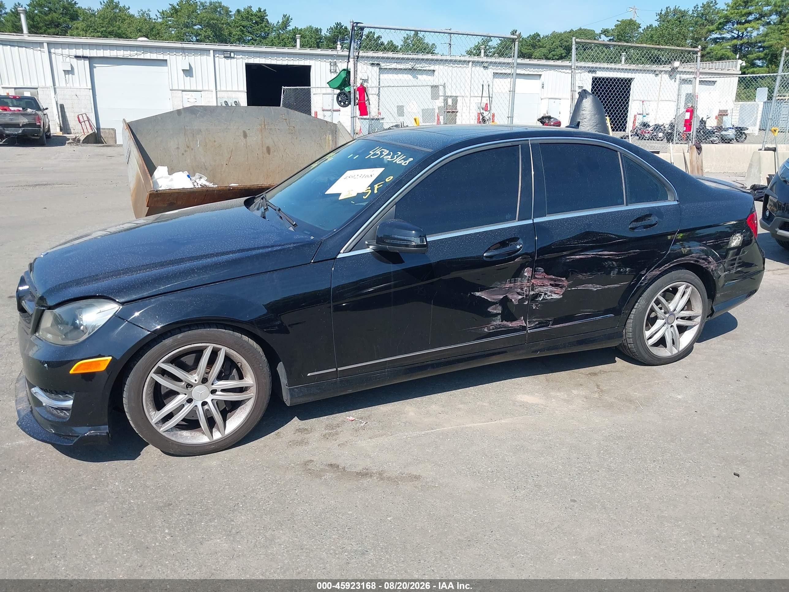 2013 Mercedes-benz C 300 Sport 4matic Black vin: WDDGF8AB8DR288143