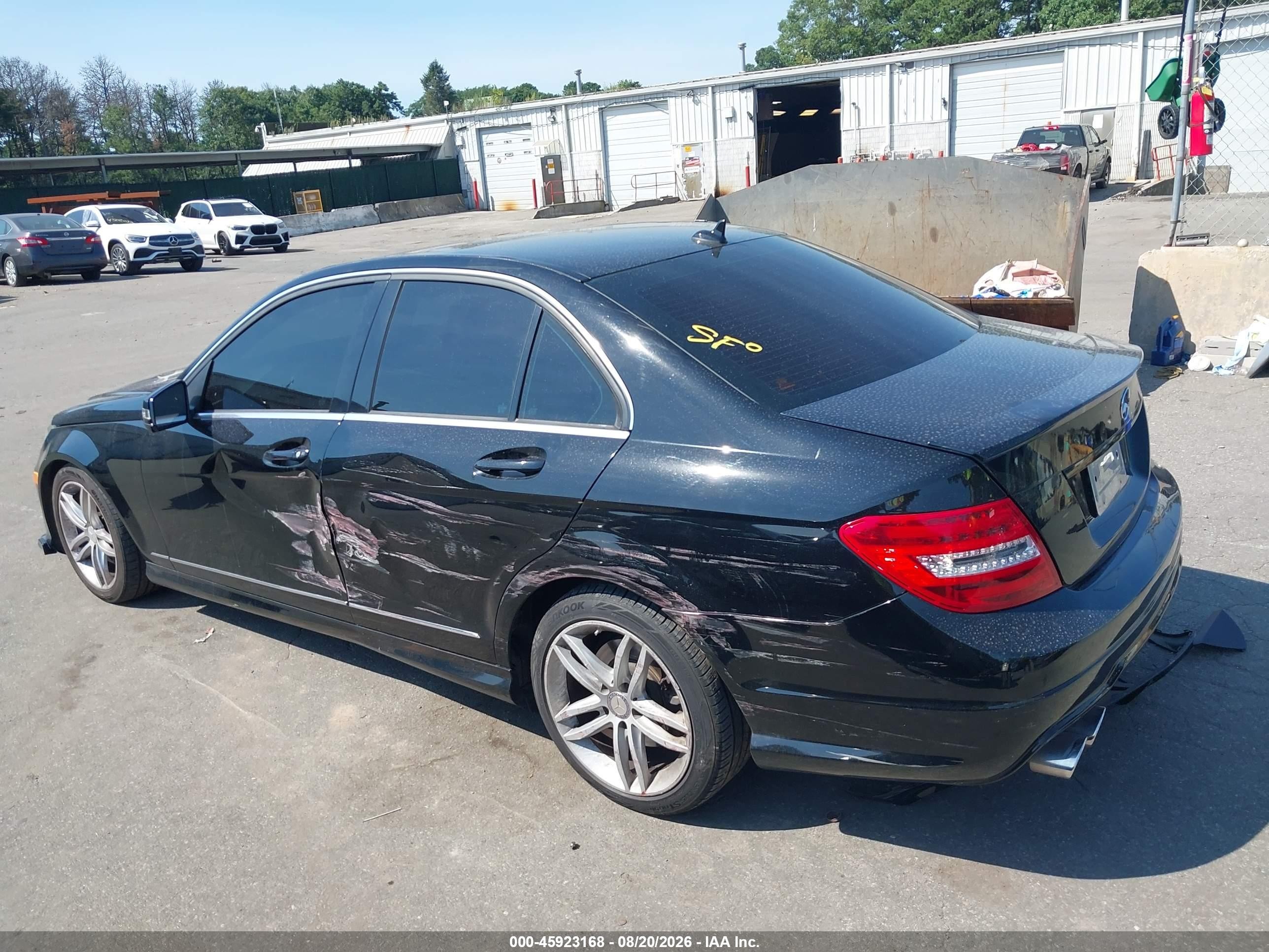 2013 Mercedes-benz C 300 Sport 4matic Black vin: WDDGF8AB8DR288143