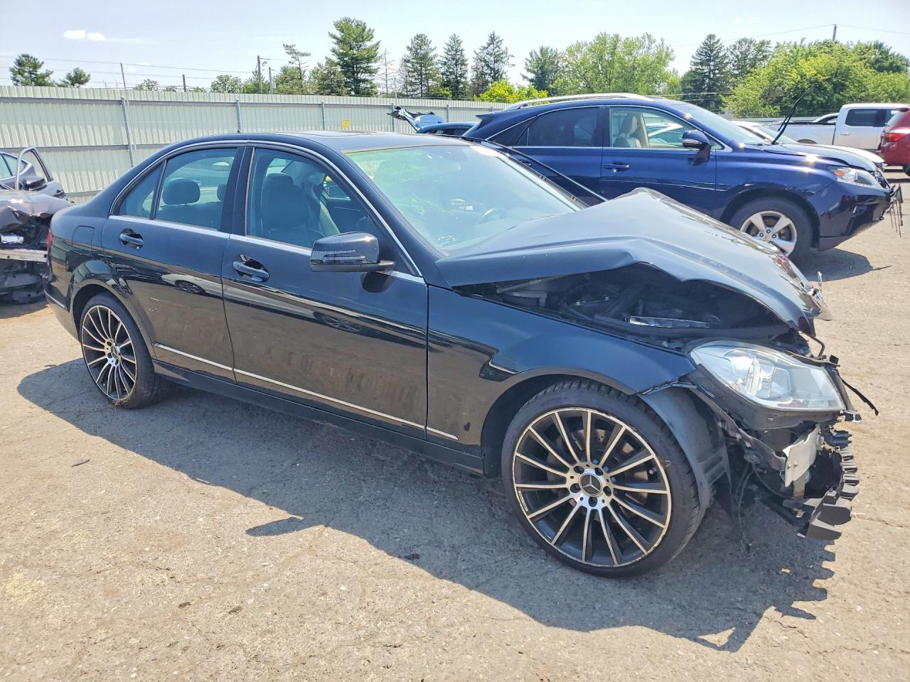 2013 Mercedes-benz C 300 4matic Черный vin: WDDGF8AB8DR295870