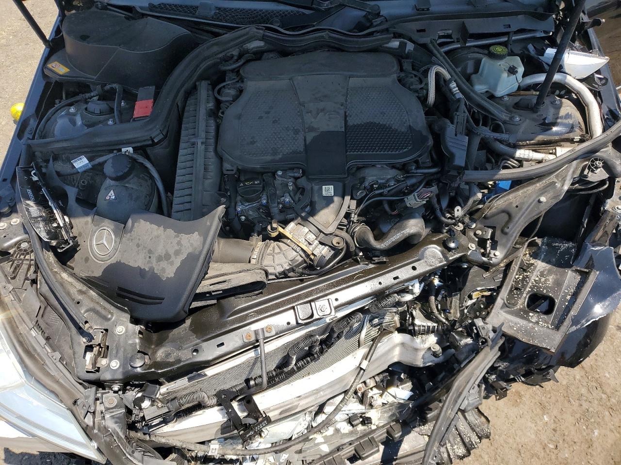 2013 Mercedes-benz C 300 4matic Черный vin: WDDGF8AB8DR295870