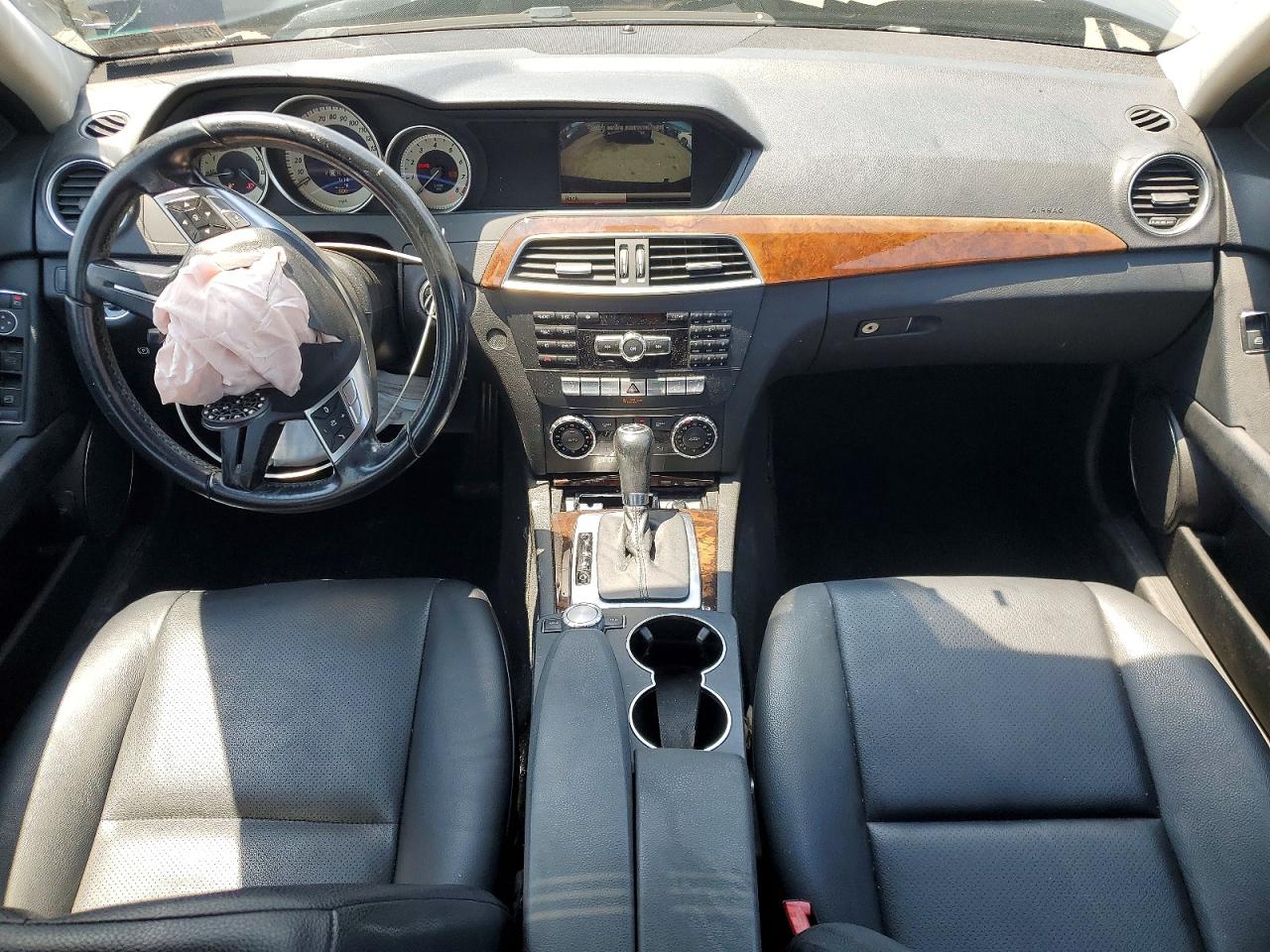 2013 Mercedes-benz C 300 4matic Черный vin: WDDGF8AB8DR295870