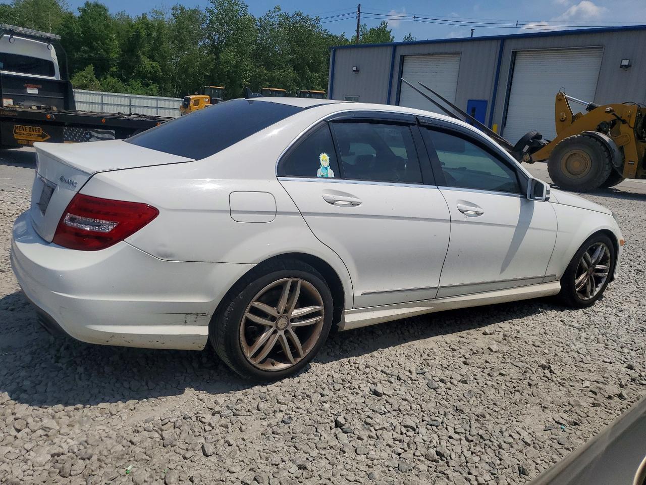 2013 Mercedes-benz C 300 4matic White vin: WDDGF8AB8DR296954