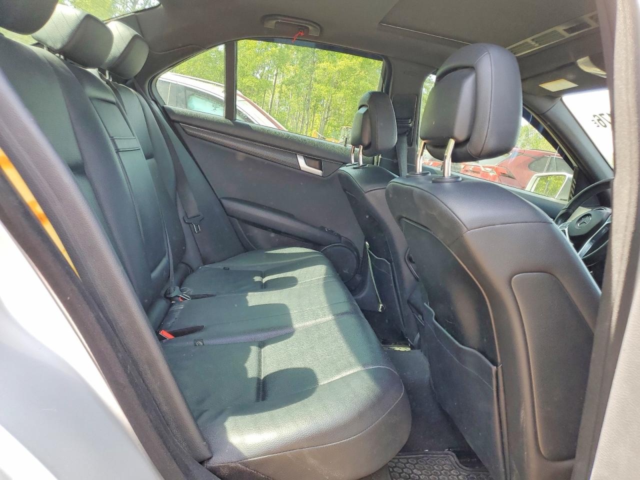 2014 Mercedes-benz C 300 4matic Silver vin: WDDGF8AB8EA915522