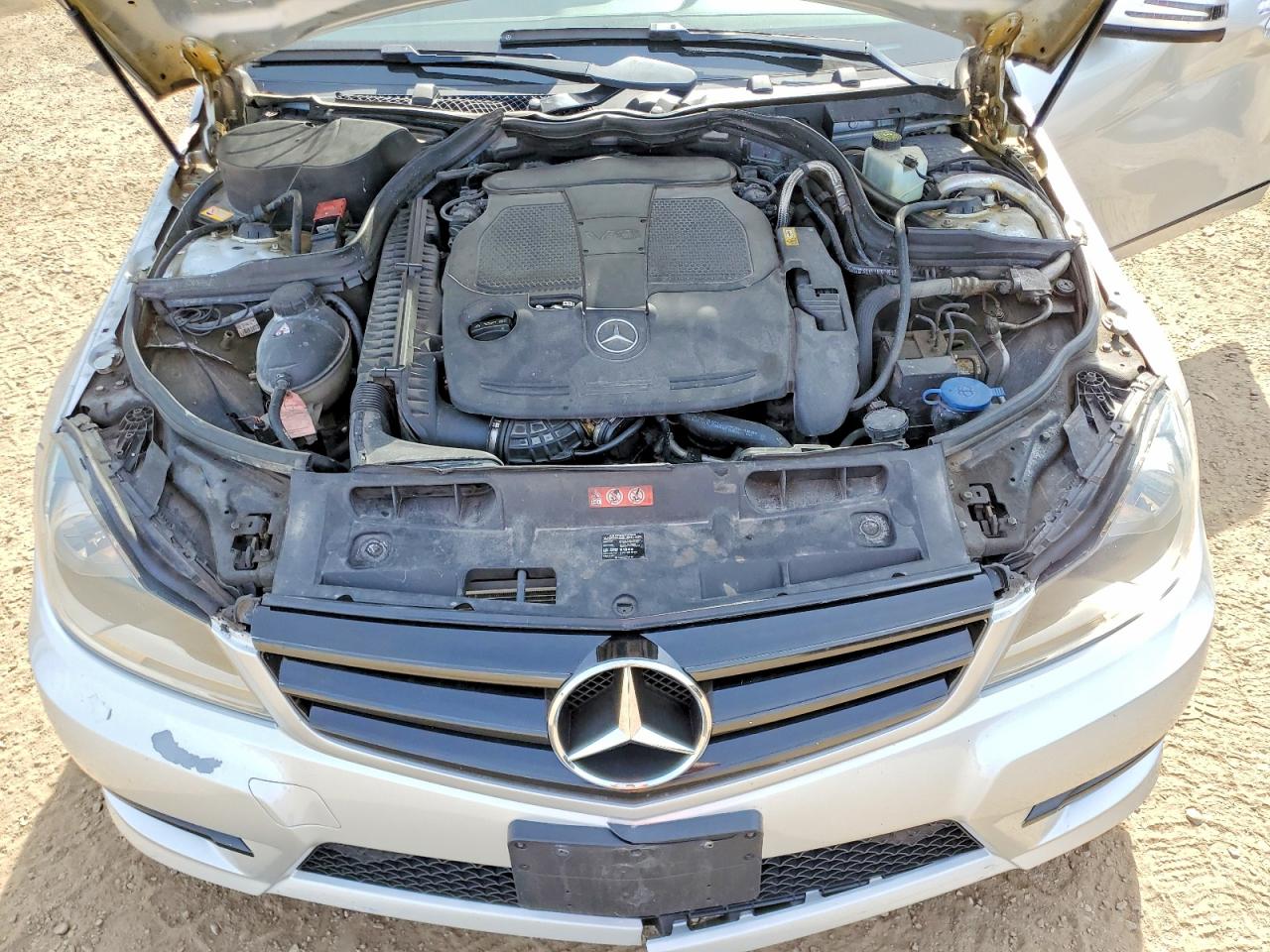2014 Mercedes-benz C 300 4matic Silver vin: WDDGF8AB8EA915522