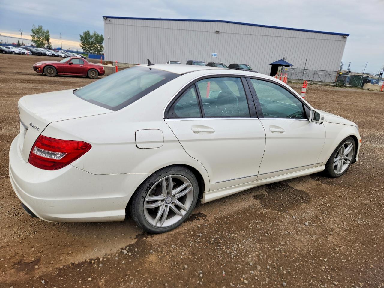 2014 Mercedes-benz C 300 4matic Белый vin: WDDGF8AB8EA944048