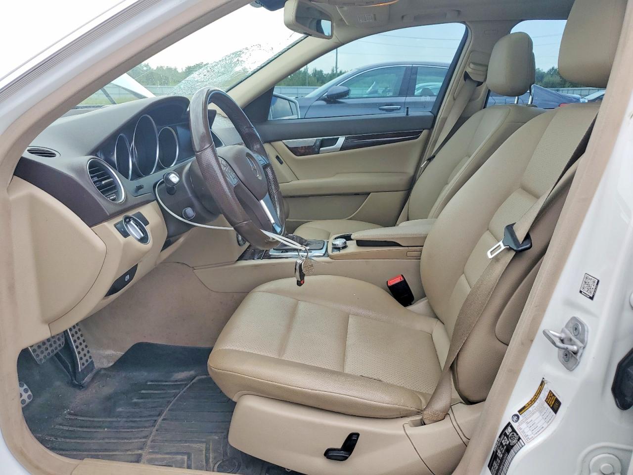 2014 Mercedes-benz C 300 4matic White vin: WDDGF8AB8EA960590