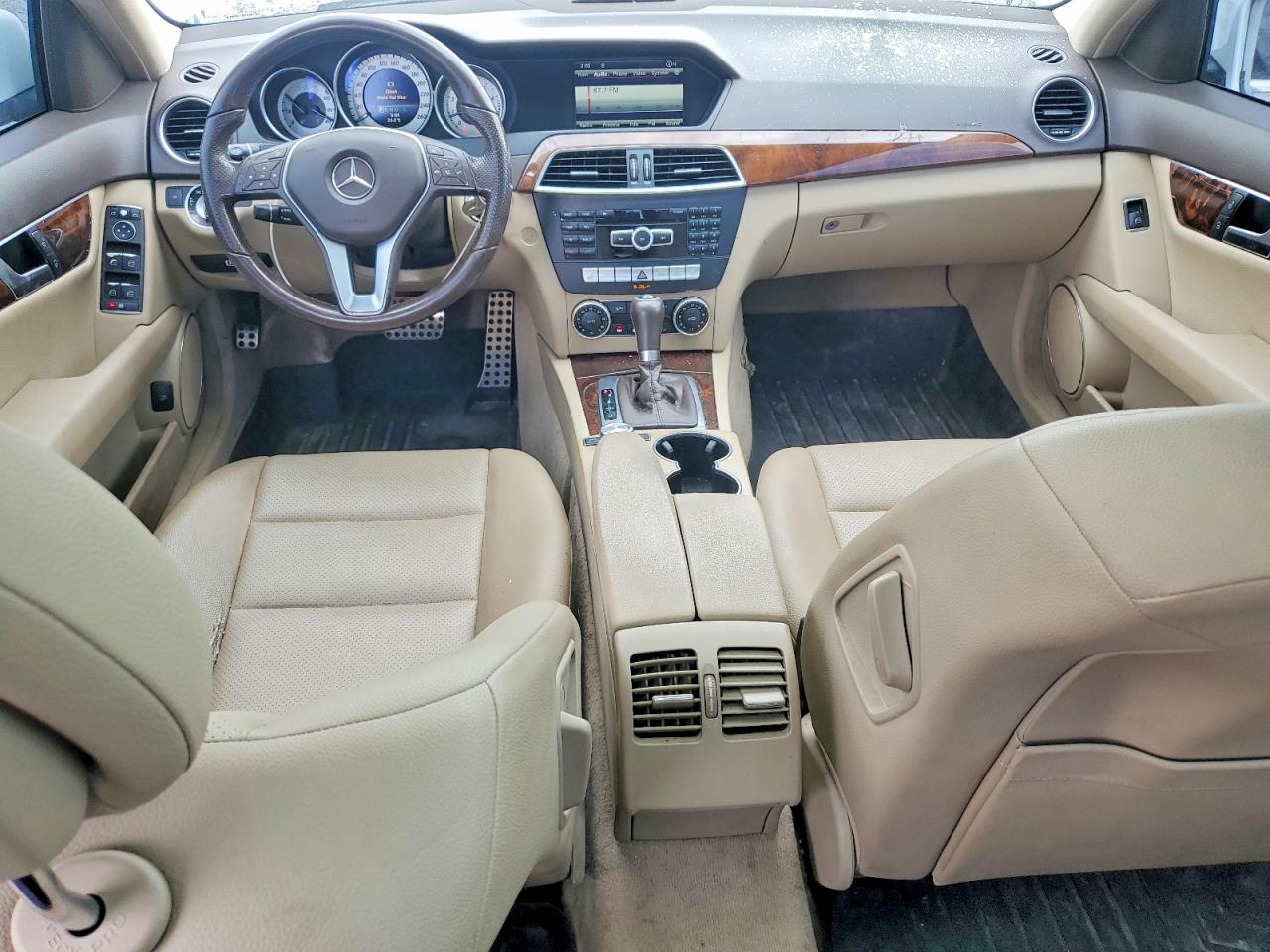 2014 Mercedes-benz C 300 4matic White vin: WDDGF8AB8EA960590