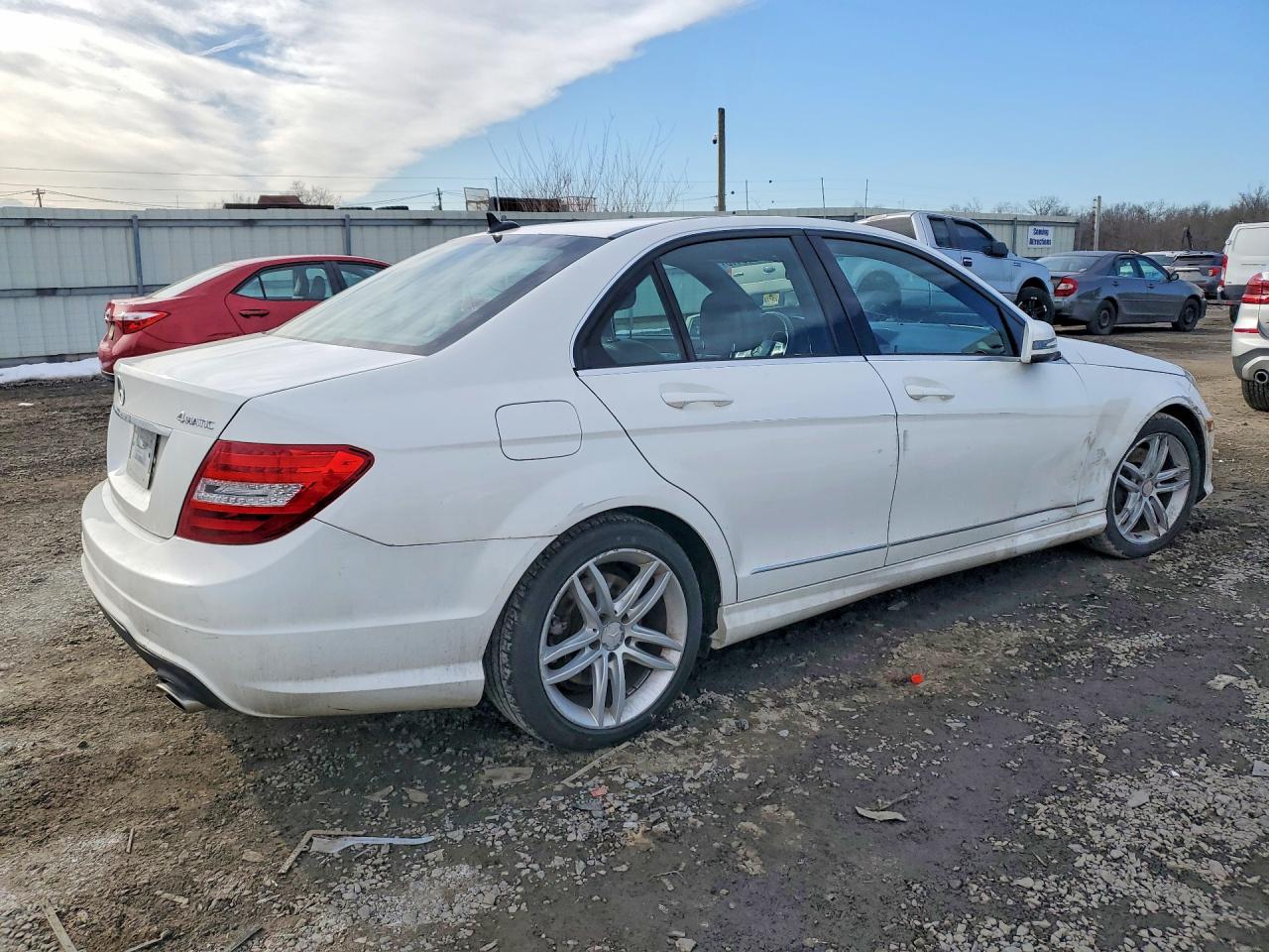 2014 Mercedes-benz C 300 4matic White vin: WDDGF8AB8ER317061