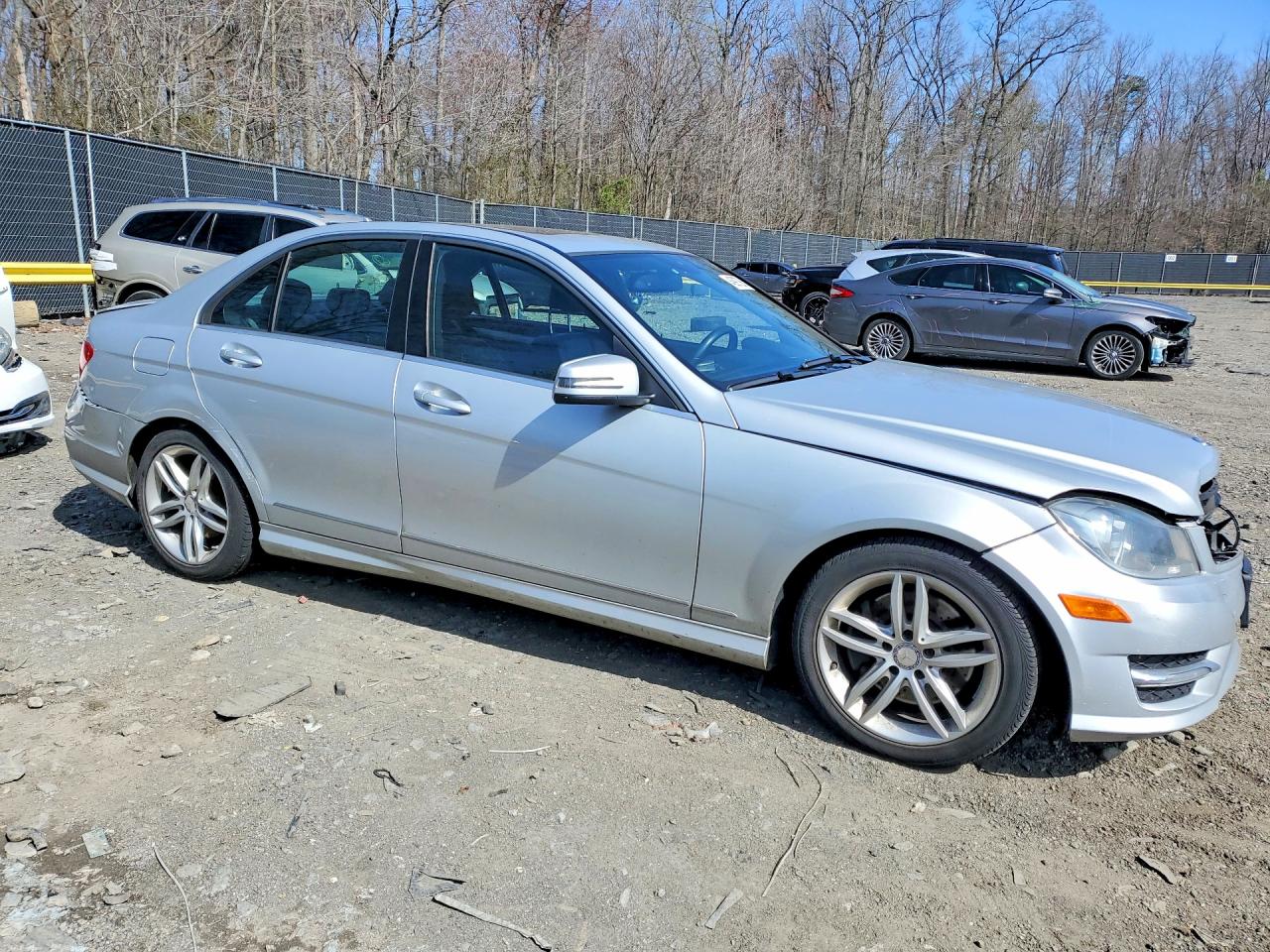 2014 Mercedes-benz C 300 4matic Silver vin: WDDGF8AB8ER324849