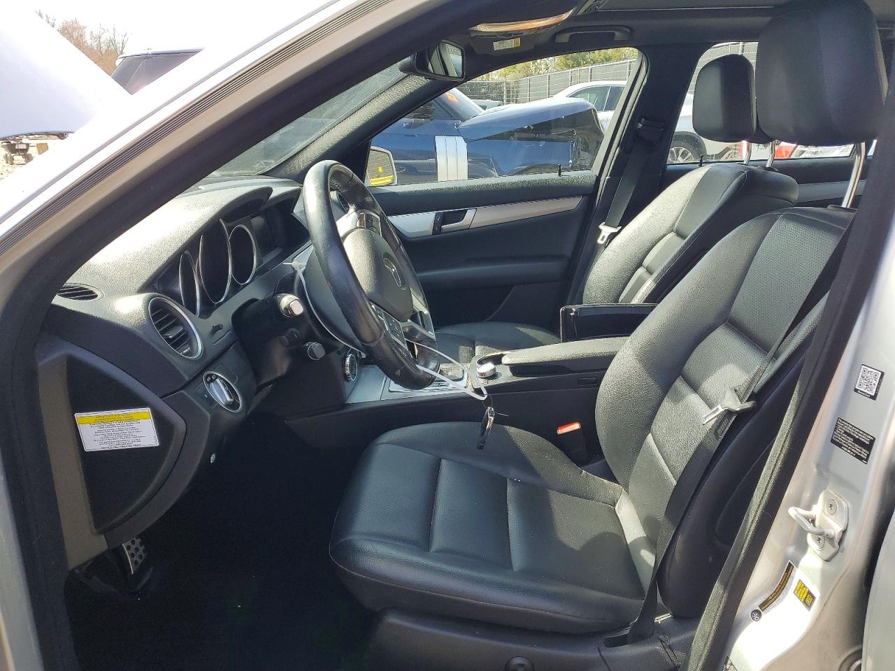 2014 Mercedes-benz C 300 4matic Silver vin: WDDGF8AB8ER324849
