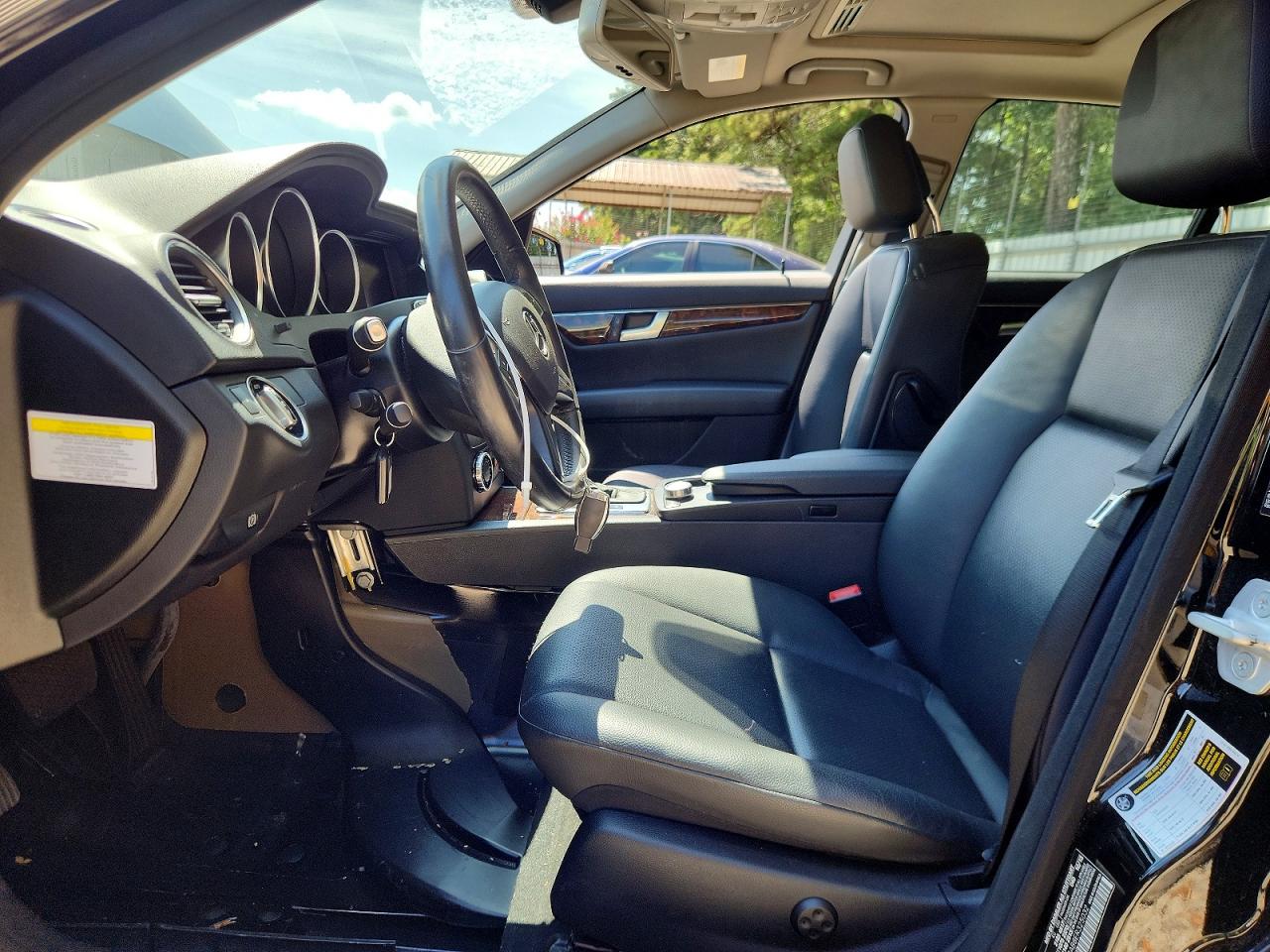 2014 Mercedes-benz C 300 4matic Черный vin: WDDGF8AB8ER325032