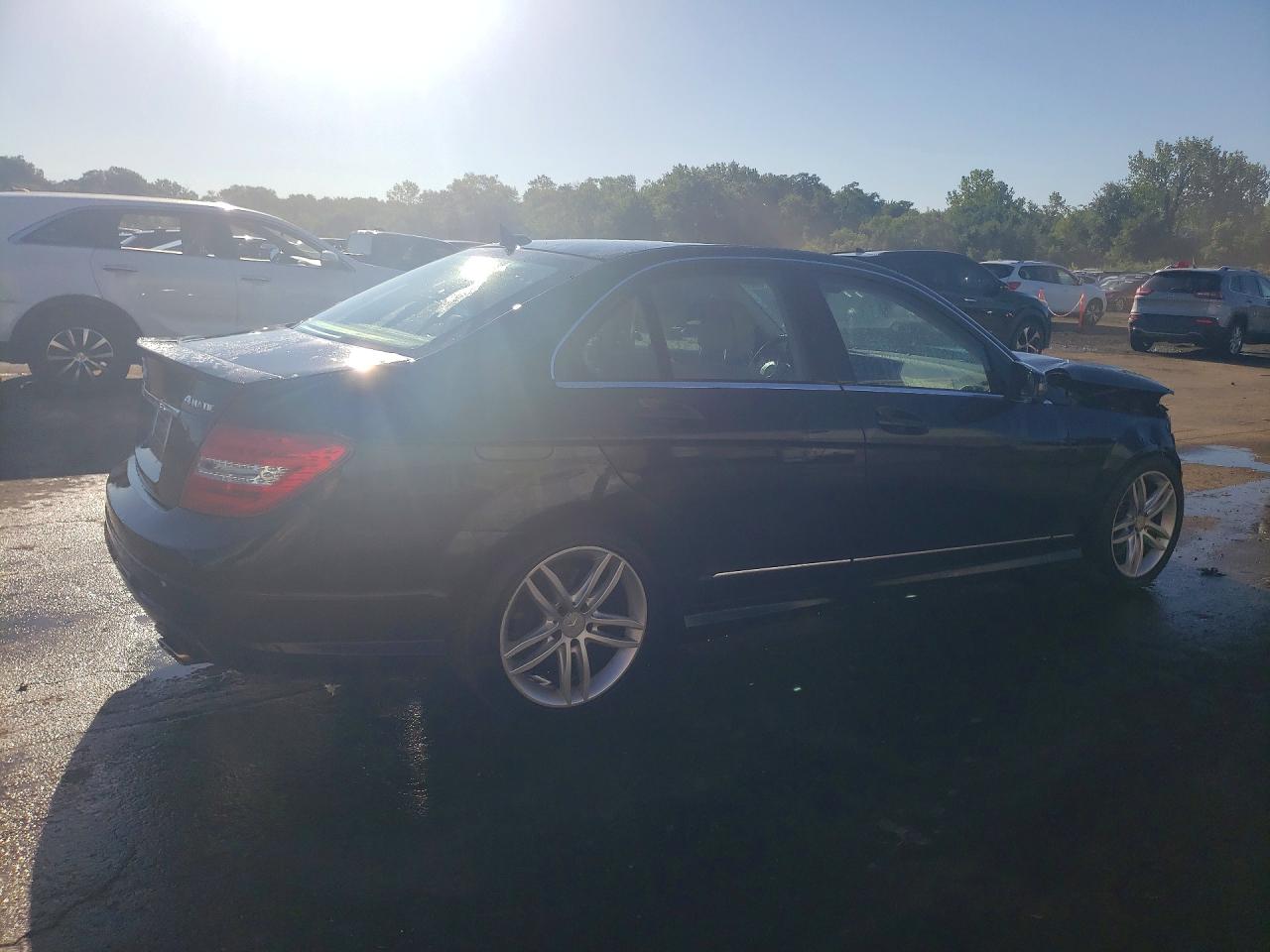 2013 Mercedes-benz C 300 4matic Black vin: WDDGF8AB9DA811782
