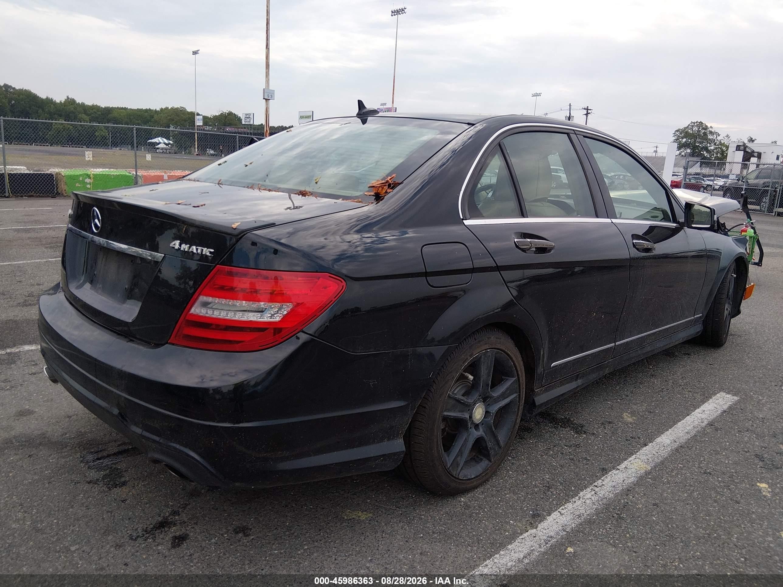 2013 Mercedes-benz C 300 Sport 4matic Black vin: WDDGF8AB9DA844118