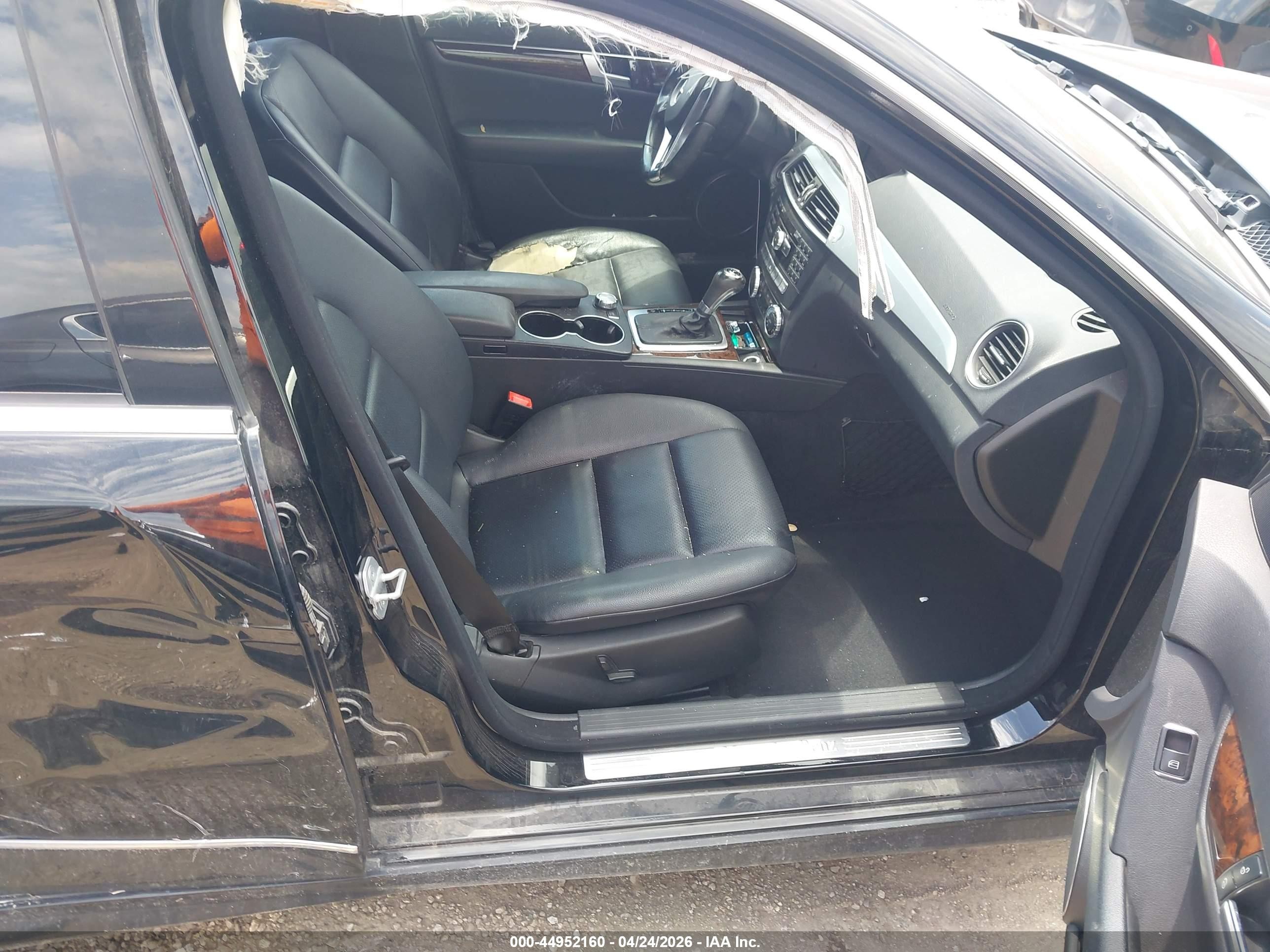 2013 Mercedes-benz C 300 Sport 4matic Black vin: WDDGF8AB9DA859735