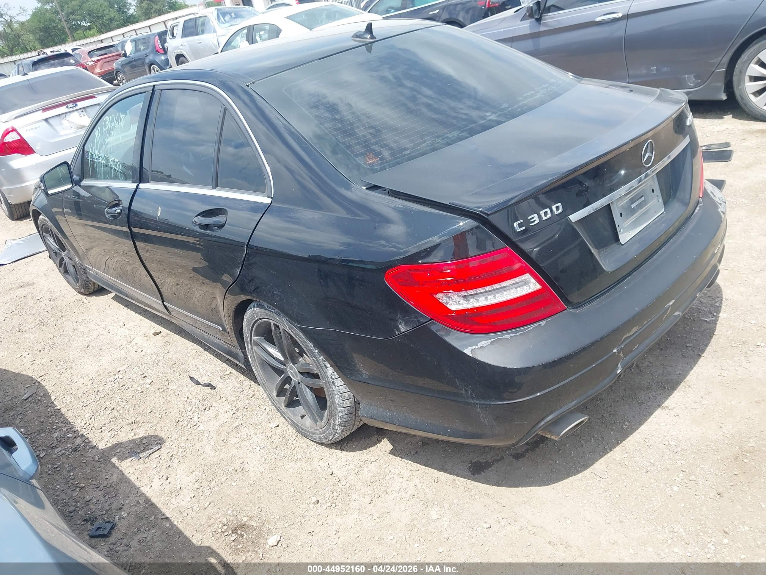 2013 Mercedes-benz C 300 Sport 4matic Black vin: WDDGF8AB9DA859735