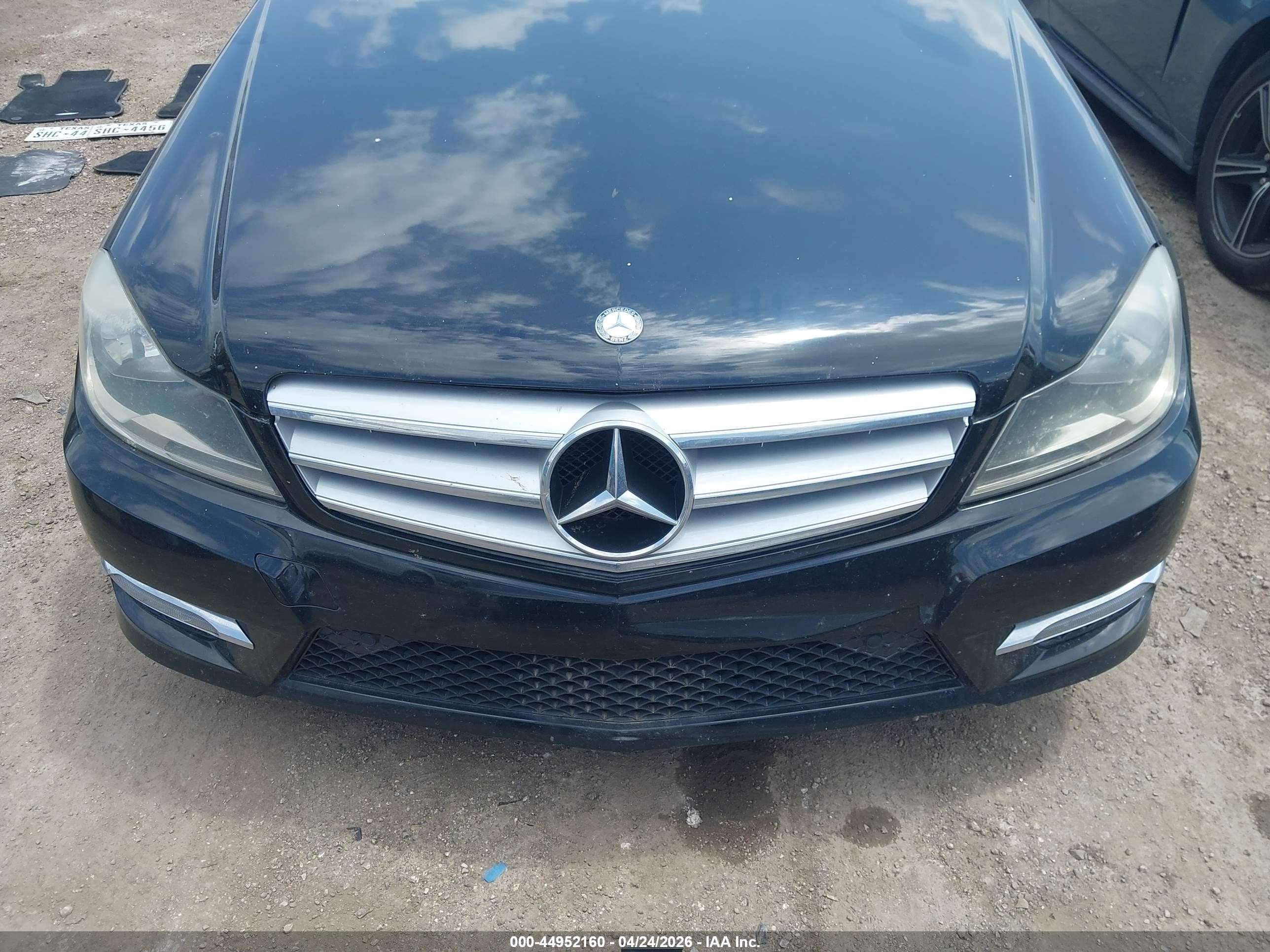 2013 Mercedes-benz C 300 Sport 4matic Black vin: WDDGF8AB9DA859735