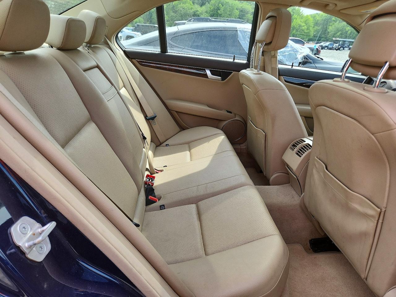 2013 Mercedes-benz C 300 4matic Blue vin: WDDGF8AB9DR273876