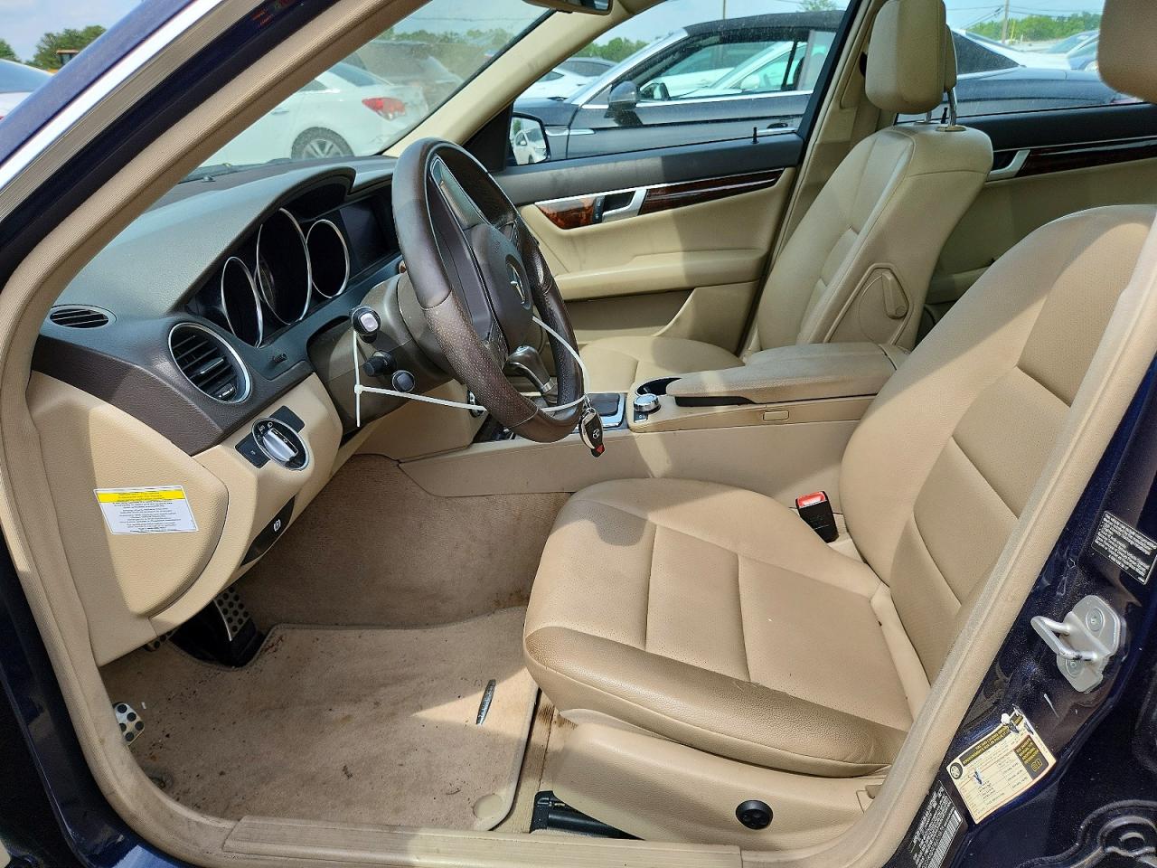 2013 Mercedes-benz C 300 4matic Blue vin: WDDGF8AB9DR273876