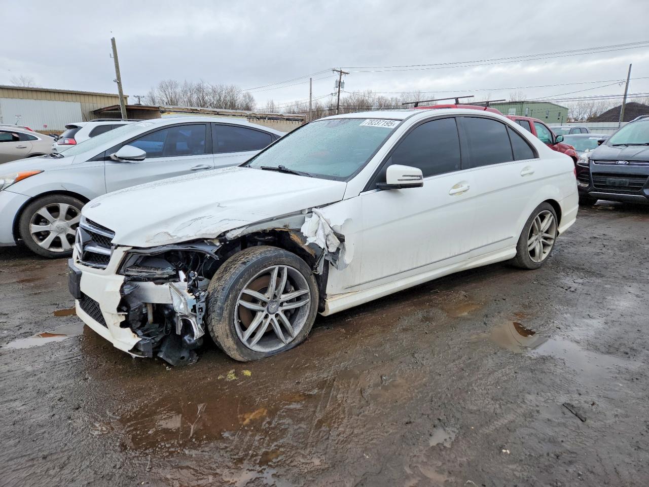 2013 Mercedes-benz C 300 4matic White vin: WDDGF8AB9DR274218
