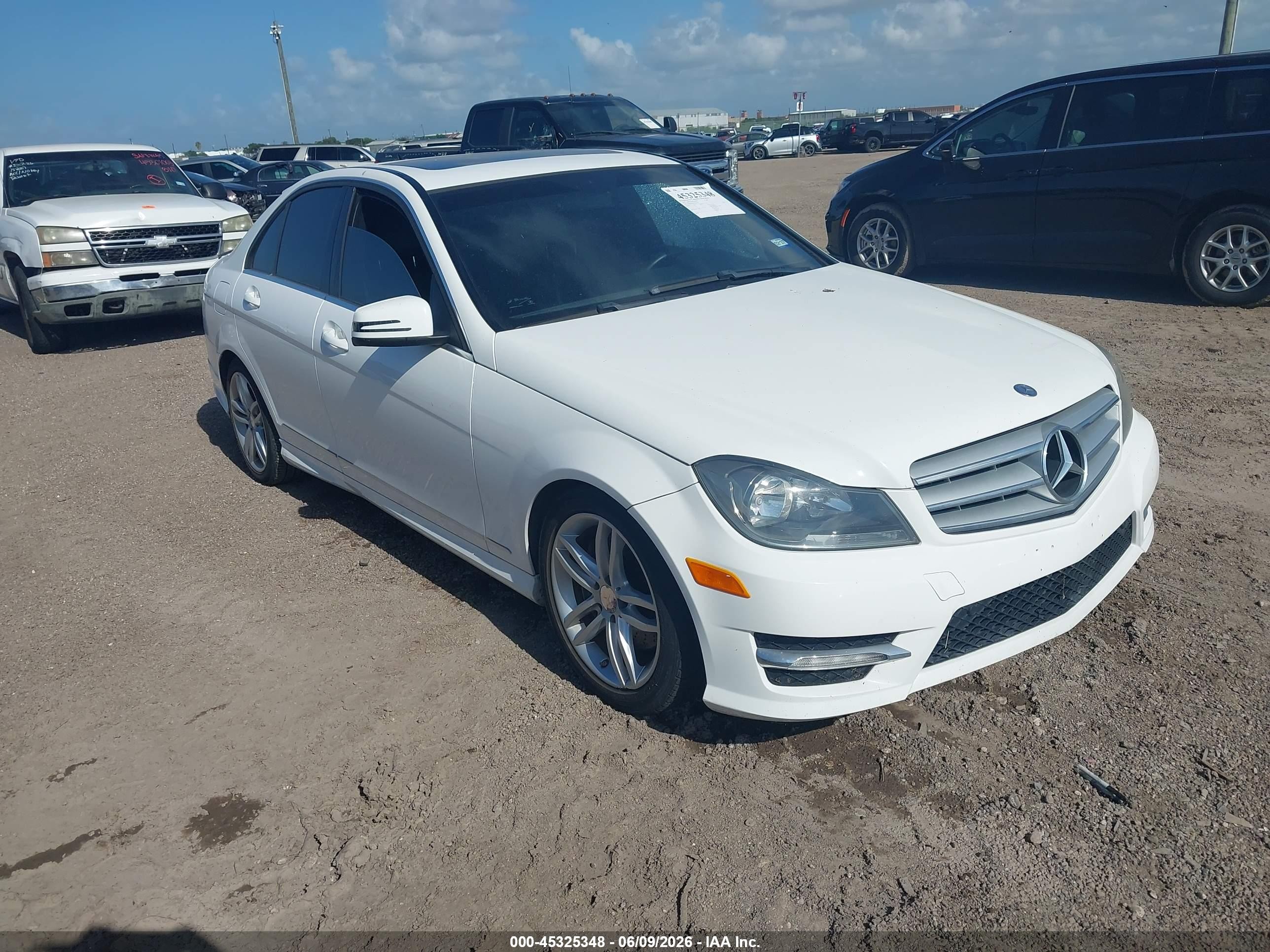 WDDGF8AB9DR281556