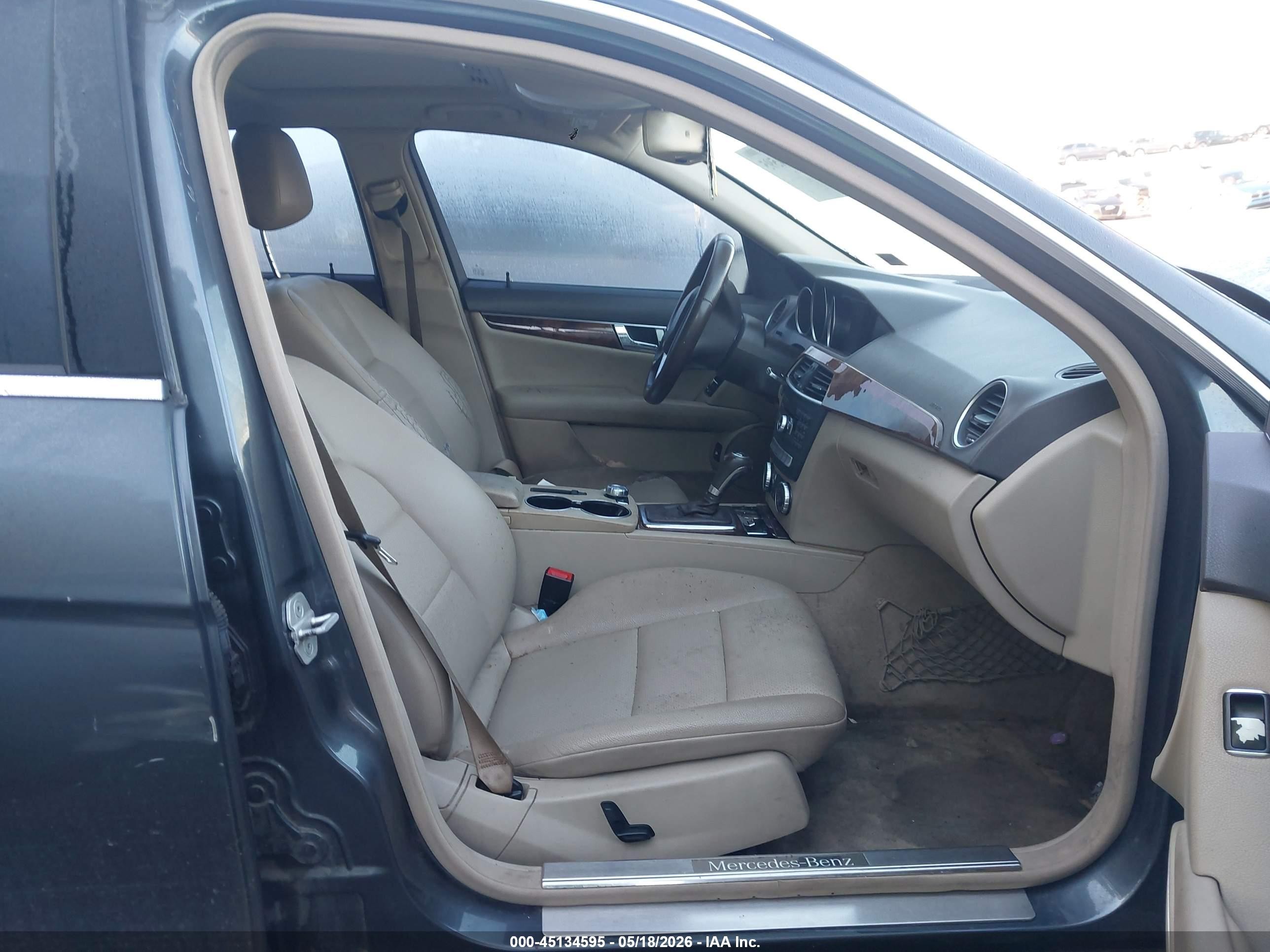 2013 Mercedes-benz C 300 Sport 4matic Gray vin: WDDGF8AB9DR288104