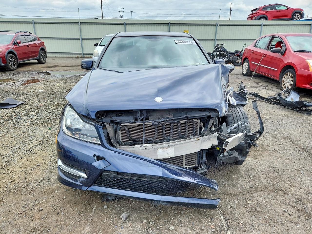 2014 Mercedes-benz C 300 4matic Blue vin: WDDGF8AB9EA888444
