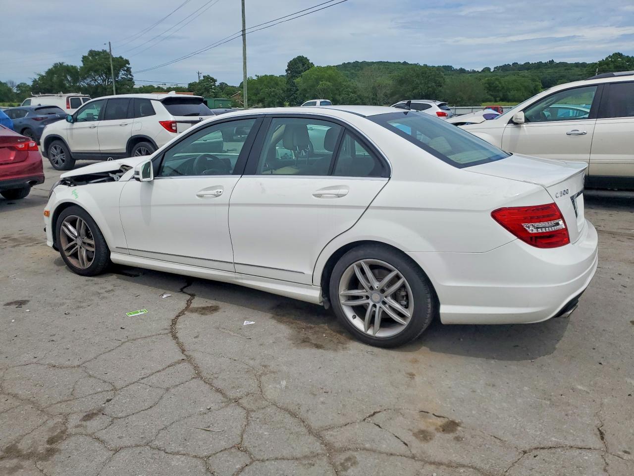 2014 Mercedes-benz C 300 4matic White vin: WDDGF8AB9EG161107
