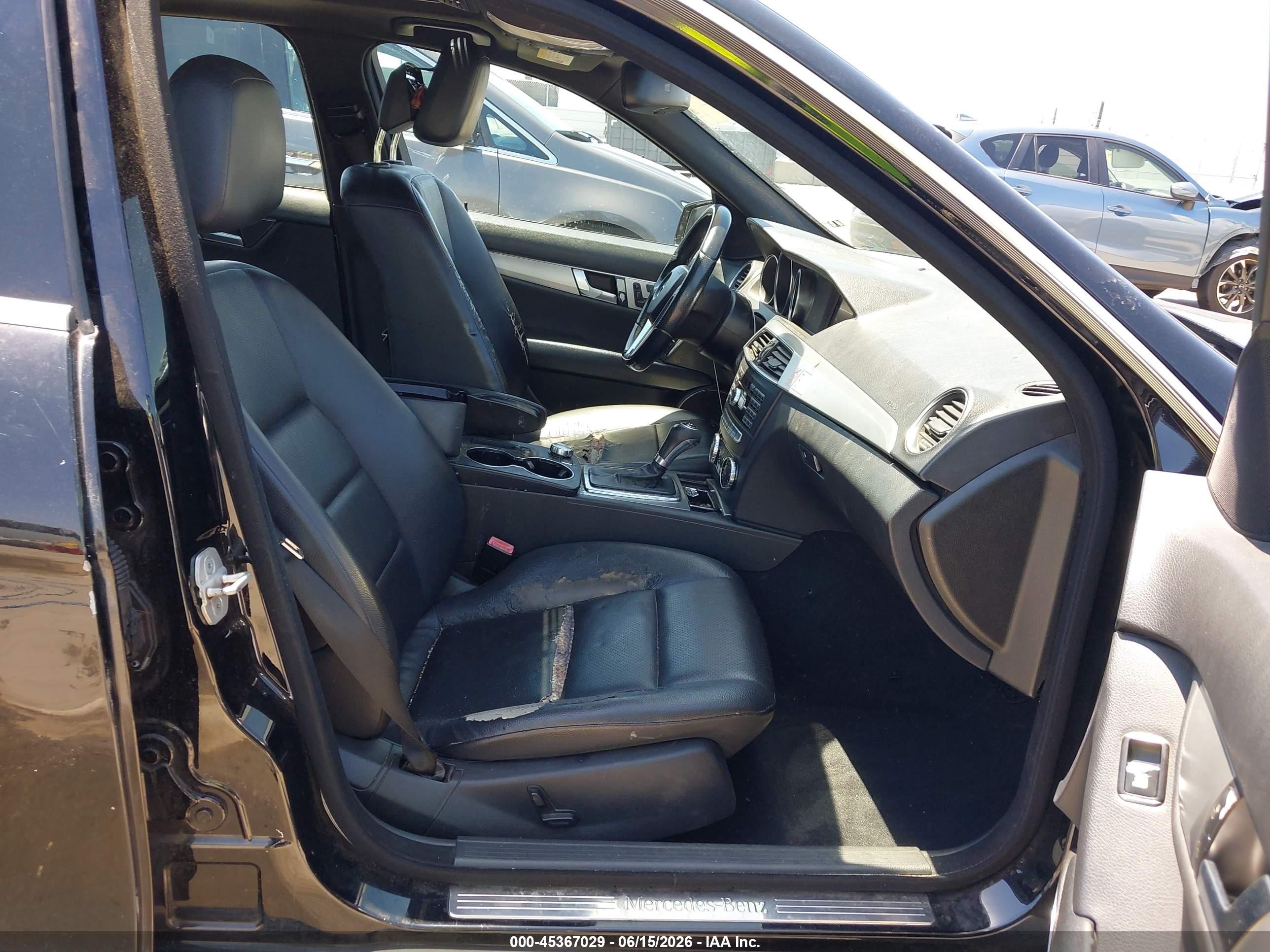 2014 Mercedes-benz C 300 Sport 4matic Black vin: WDDGF8AB9EG223783