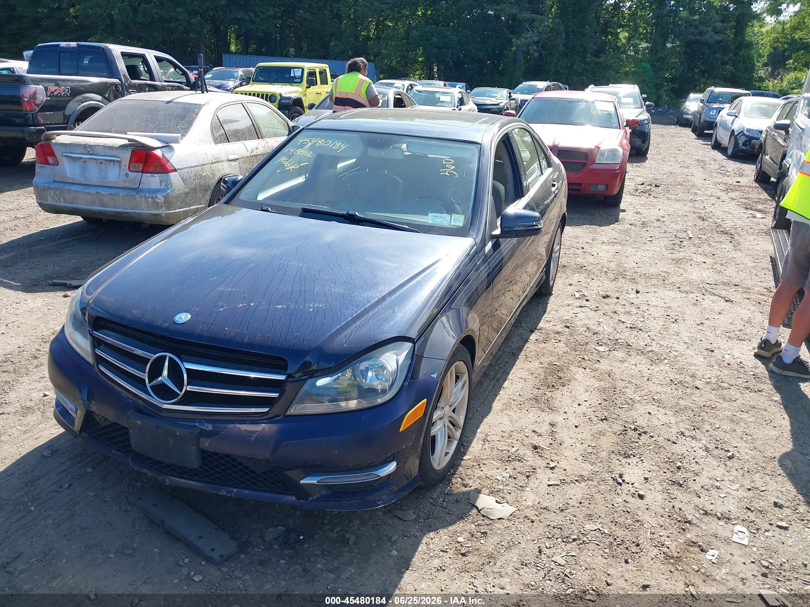 2014 Mercedes-benz C 300 Sport 4matic Синий vin: WDDGF8AB9ER306764