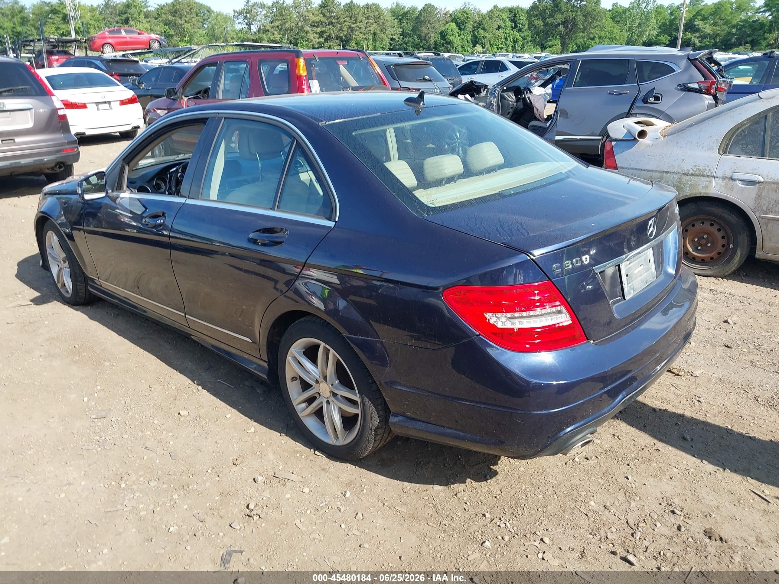 2014 Mercedes-benz C 300 Sport 4matic Синий vin: WDDGF8AB9ER306764