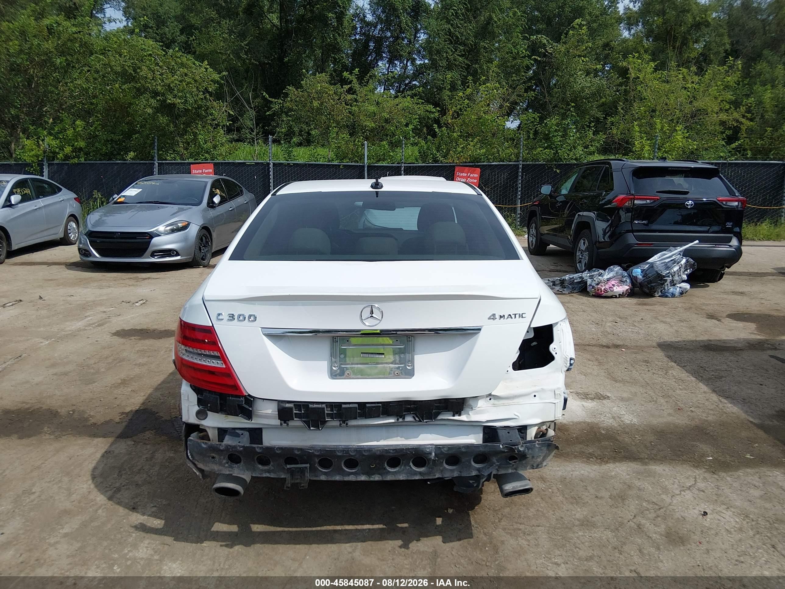 2014 Mercedes-benz C 300 Sport 4matic White vin: WDDGF8AB9ER314363