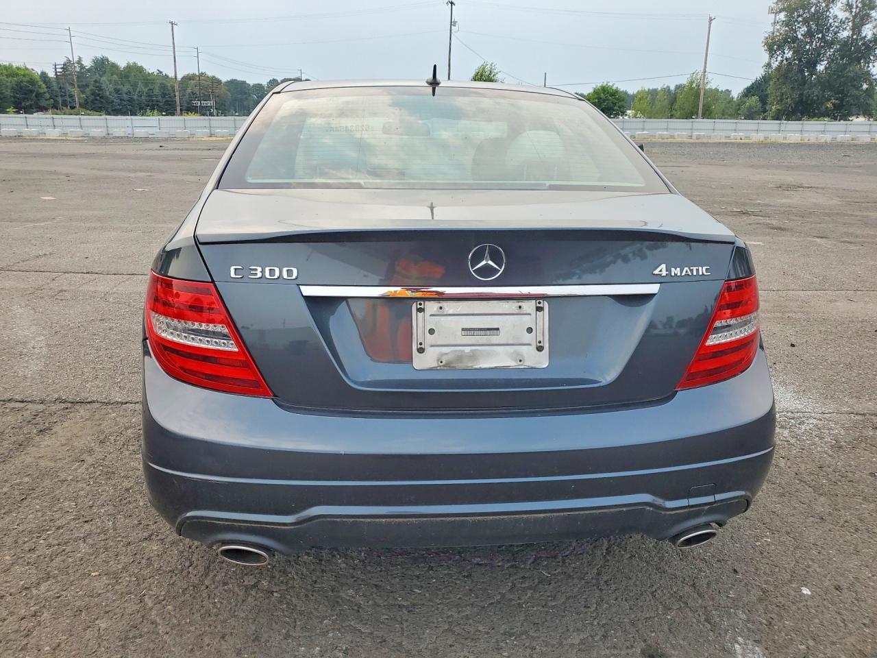 2014 Mercedes-benz C 300 4matic Gray vin: WDDGF8AB9ER318901