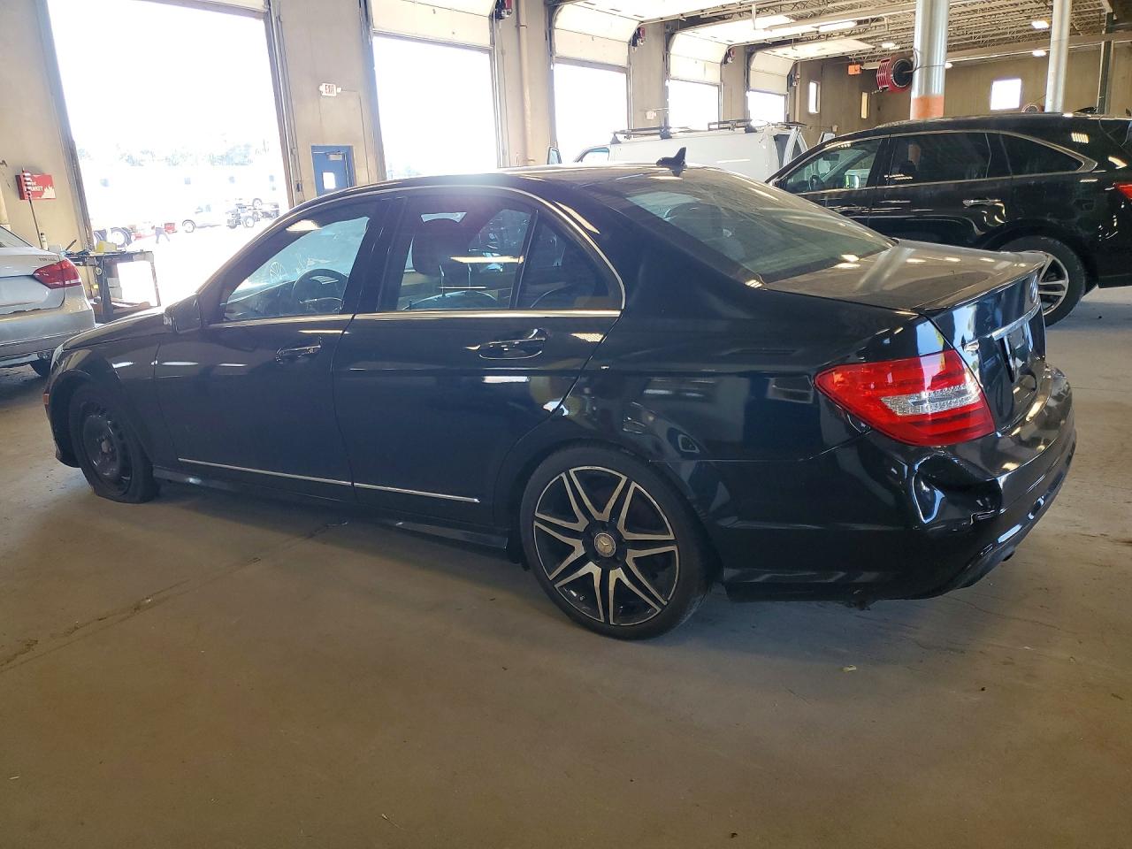 2013 Mercedes-benz C 300 4matic Black vin: WDDGF8ABXDA779442