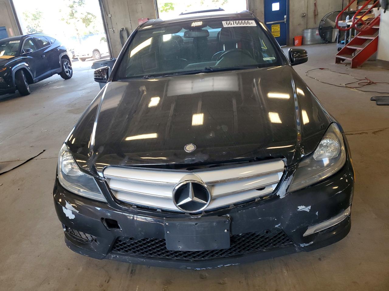 2013 Mercedes-benz C 300 4matic Black vin: WDDGF8ABXDA779442
