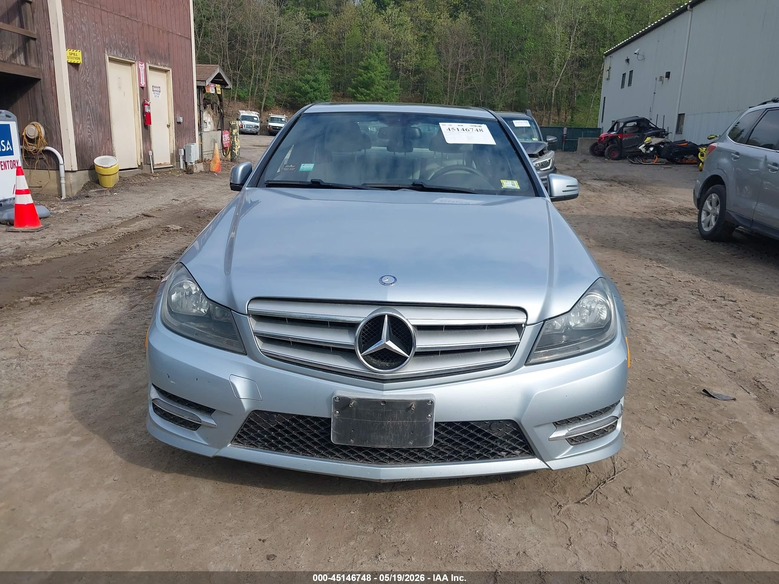 2013 Mercedes-benz C 300 Sport 4matic Light Blue vin: WDDGF8ABXDG146159