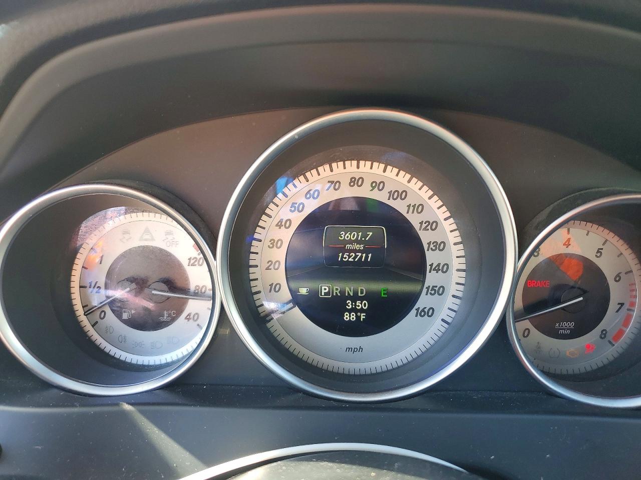 2013 Mercedes-benz C 300 4matic White vin: WDDGF8ABXDR241535