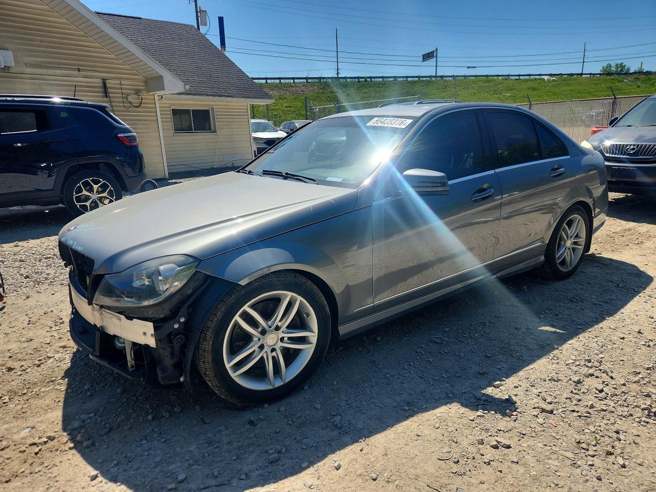 2013 Mercedes-benz C 300 4matic Silver vin: WDDGF8ABXDR248582
