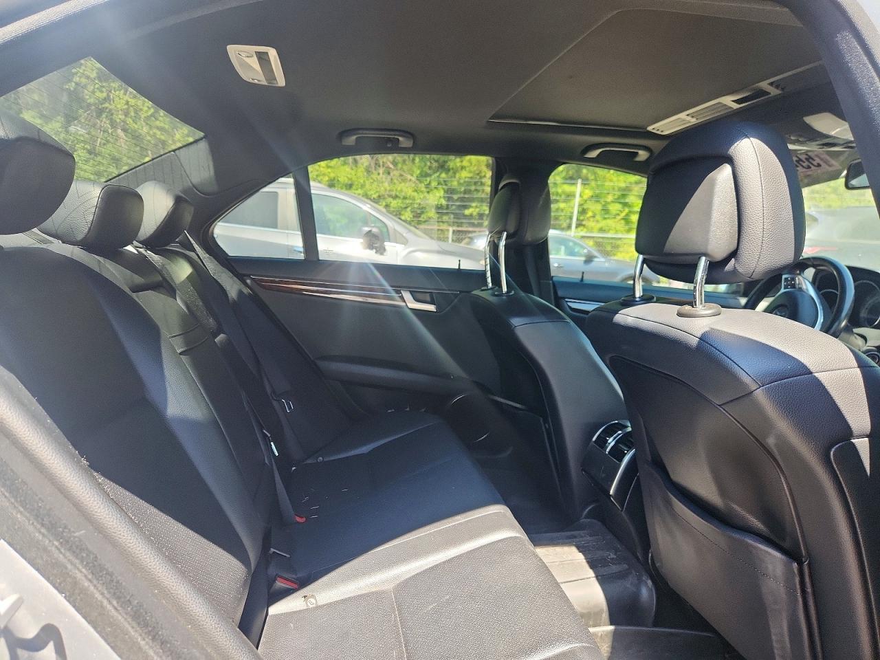 2013 Mercedes-benz C 300 4matic Silver vin: WDDGF8ABXDR248582