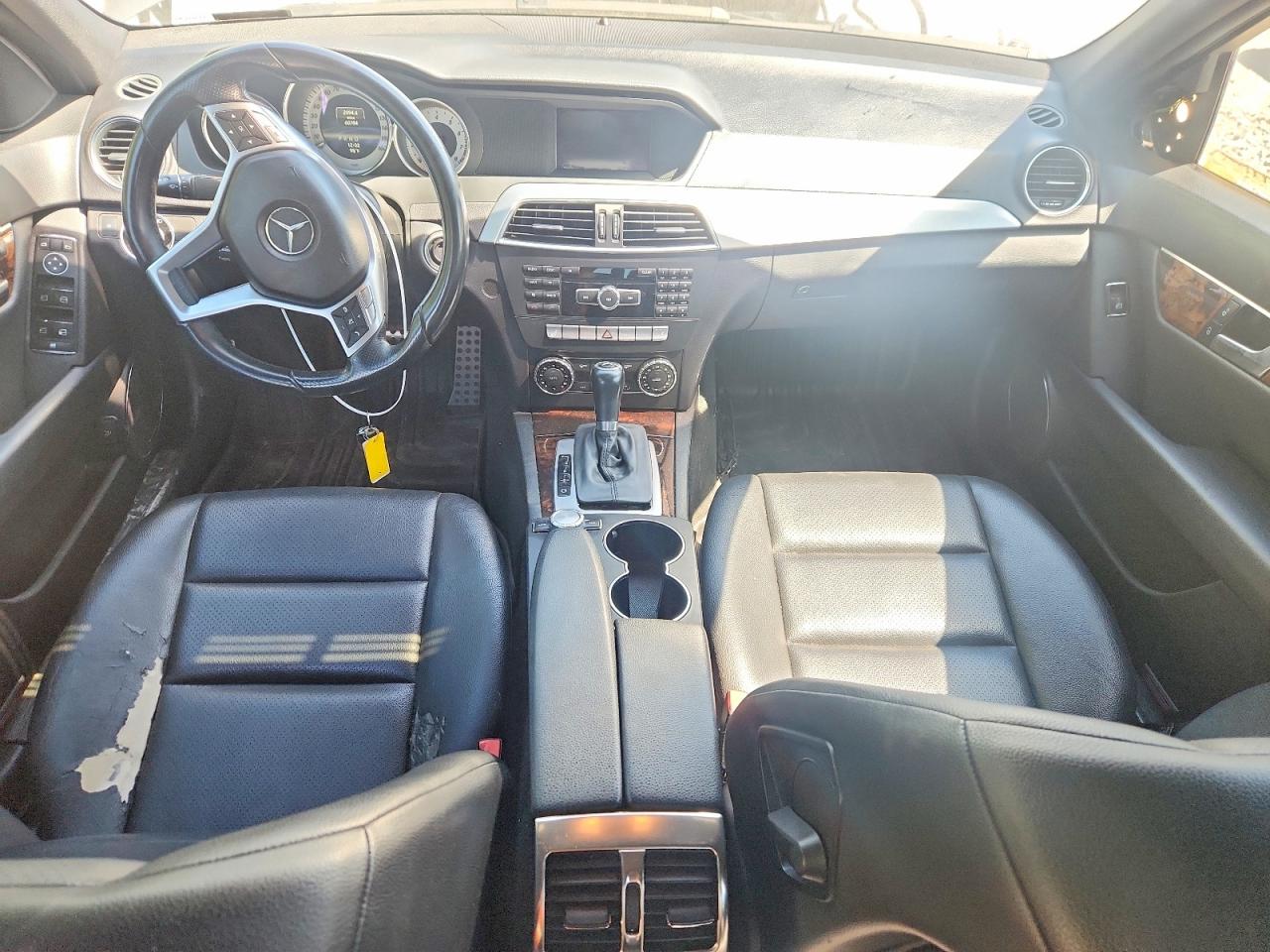2013 Mercedes-benz C 300 4matic Silver vin: WDDGF8ABXDR248582
