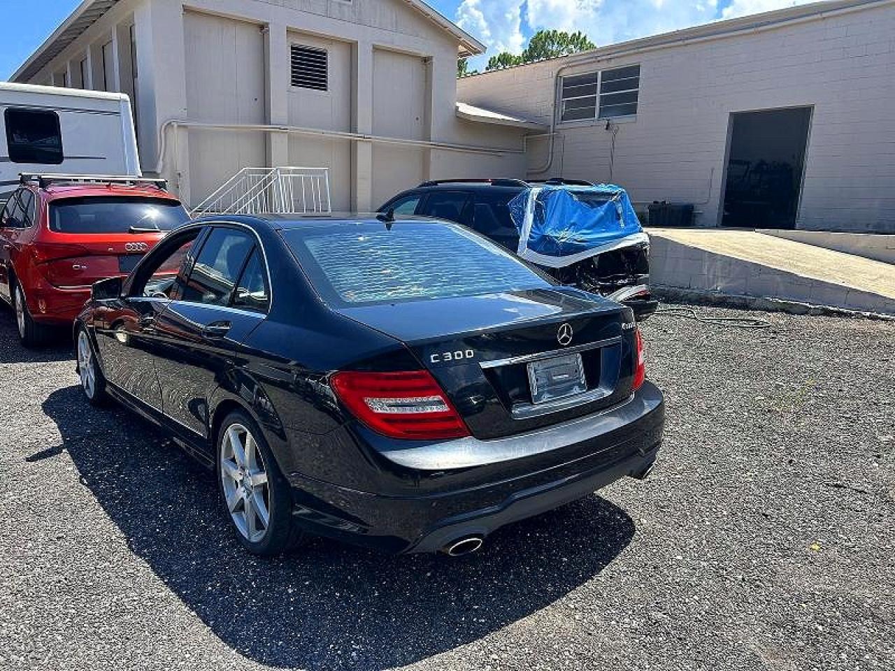 2013 Mercedes-benz C 300 4matic Black vin: WDDGF8ABXDR259999