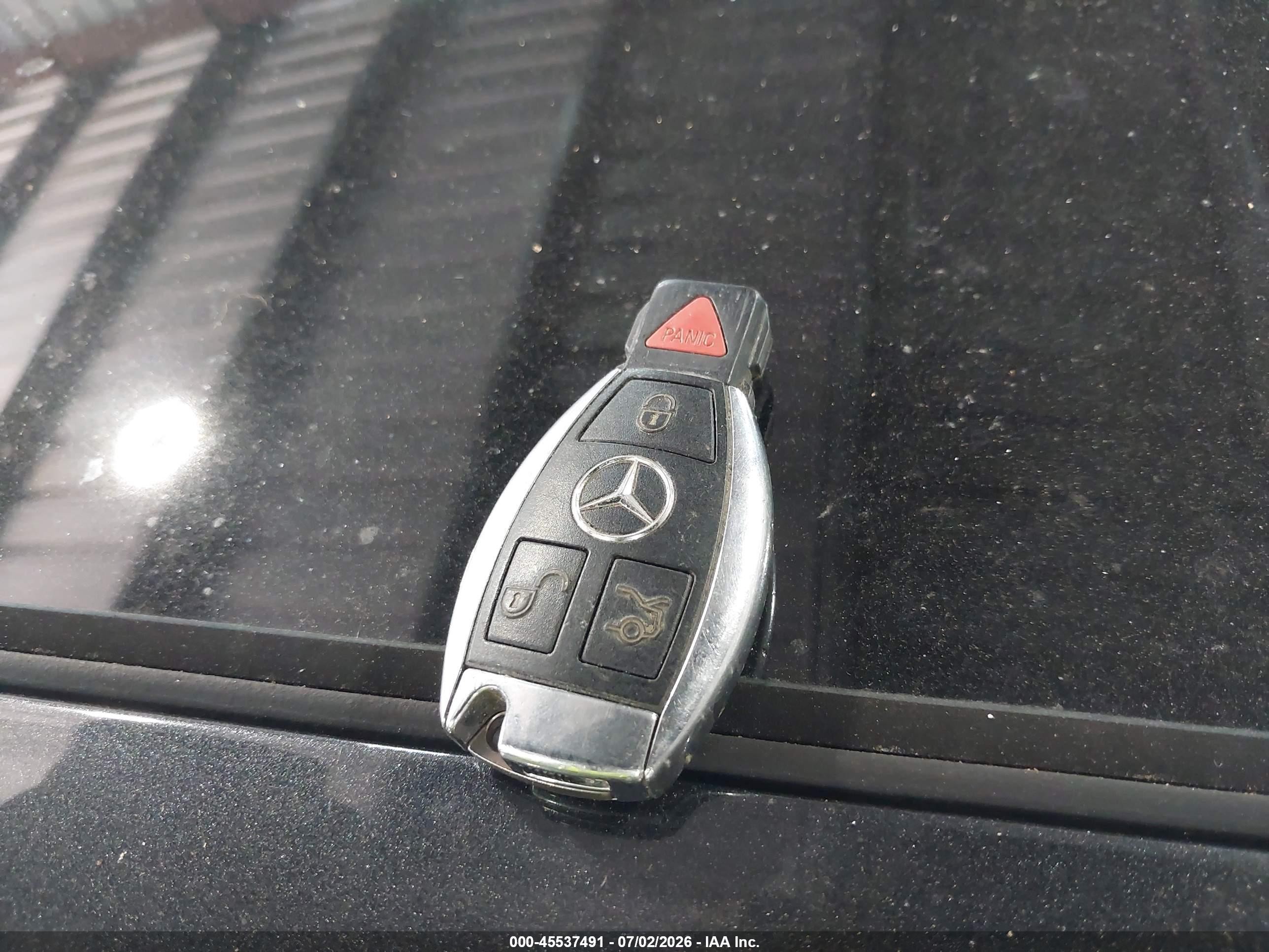 2013 Mercedes-benz C 300 Luxury 4matic Gray vin: WDDGF8ABXDR263289