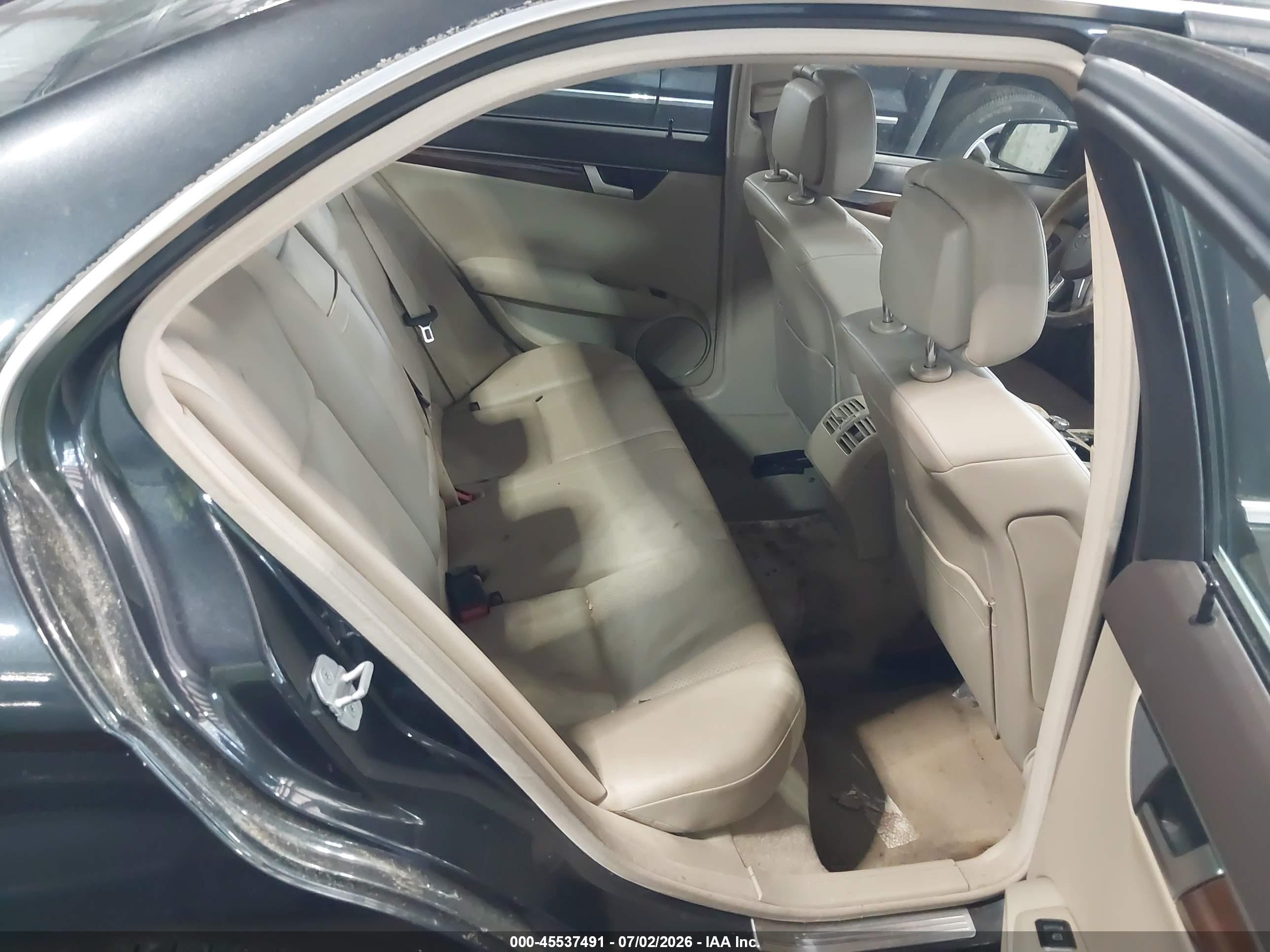 2013 Mercedes-benz C 300 Luxury 4matic Gray vin: WDDGF8ABXDR263289