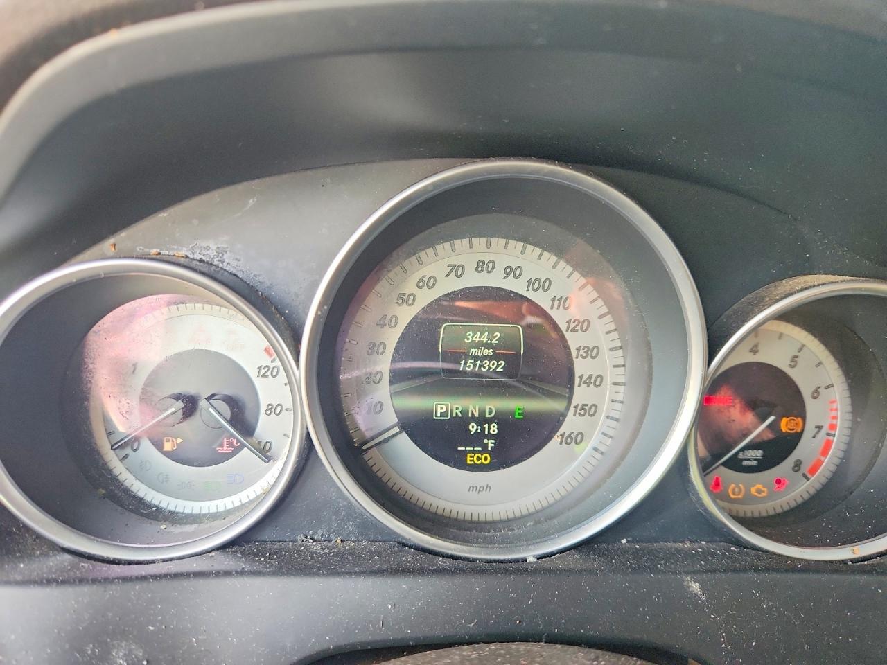 2013 Mercedes-benz C 300 4matic White vin: WDDGF8ABXDR264751
