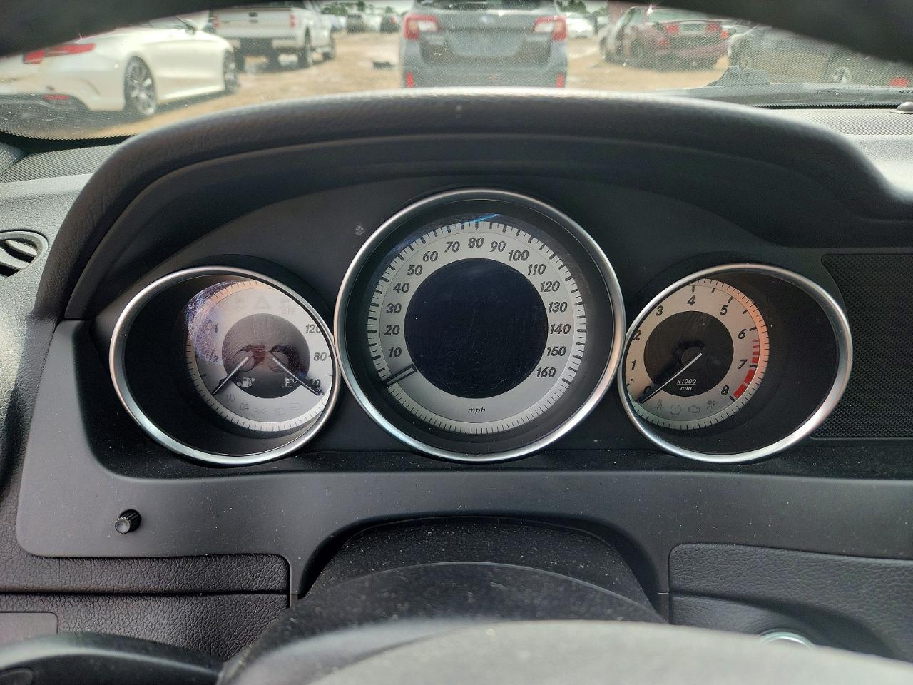 2013 Mercedes-benz C 300 4matic Белый vin: WDDGF8ABXDR273403