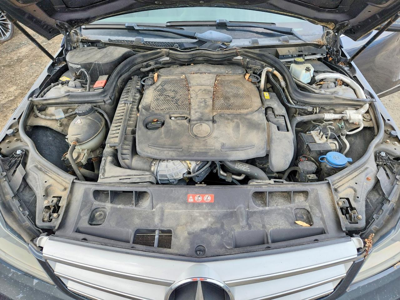 2013 Mercedes-benz C 300 4matic Charcoal vin: WDDGF8ABXDR276480