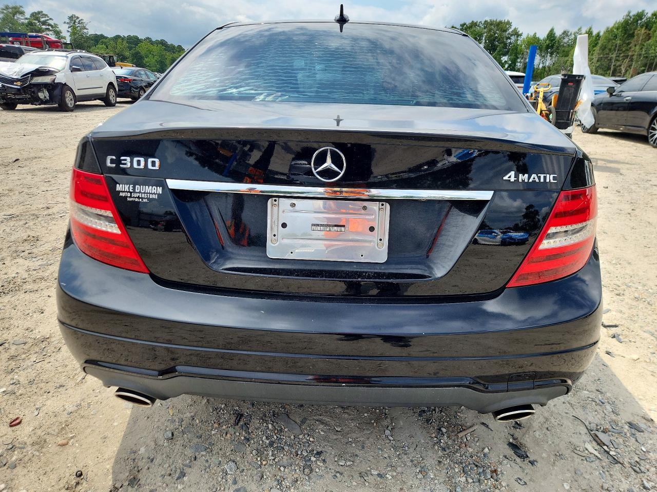 2013 Mercedes-benz C 300 4matic Black vin: WDDGF8ABXDR284370
